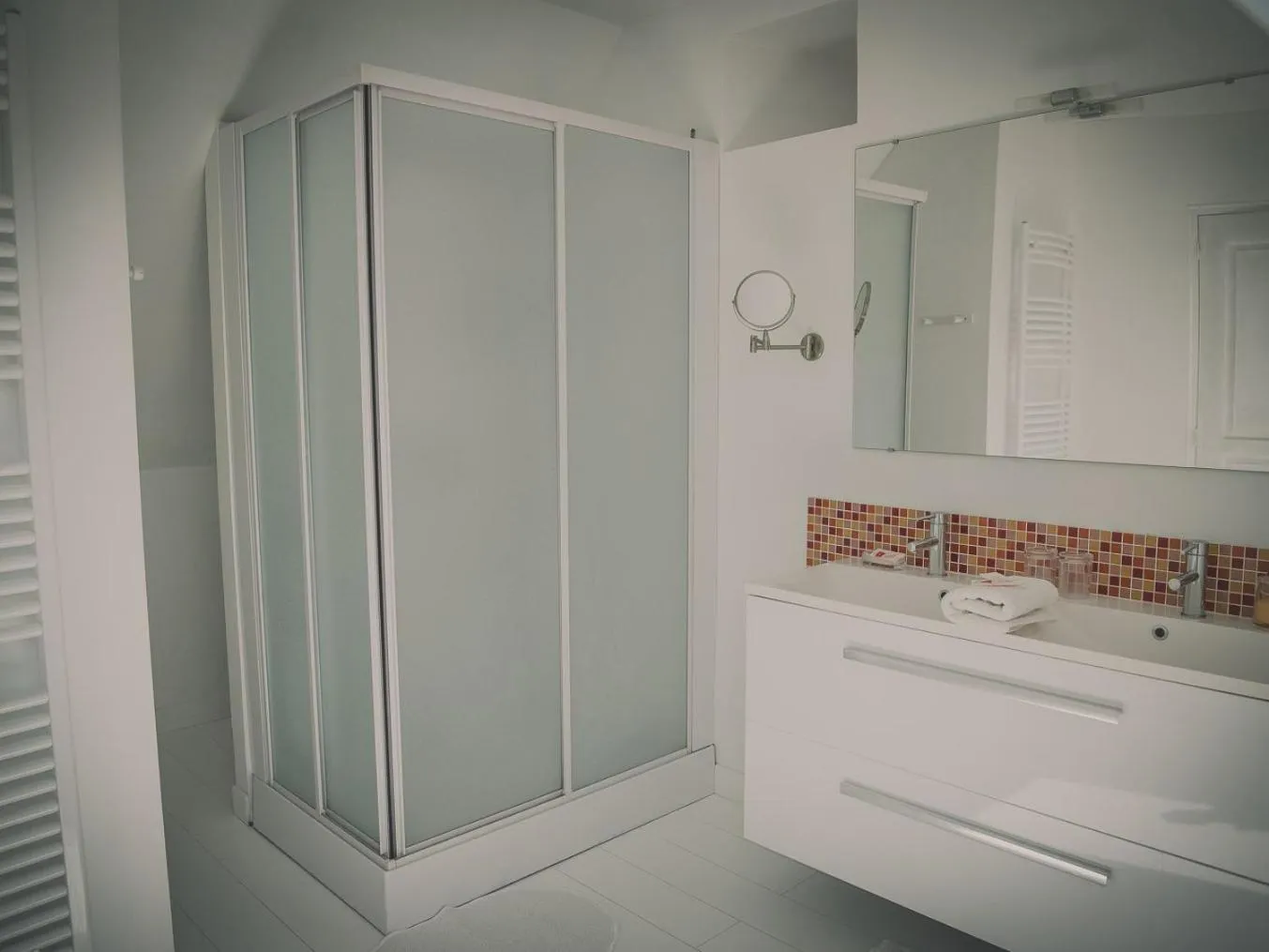 Bathroom in La Maison Periot