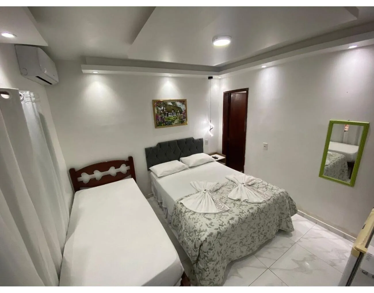 Property building, Bed in Pousada Ninho da Coruja