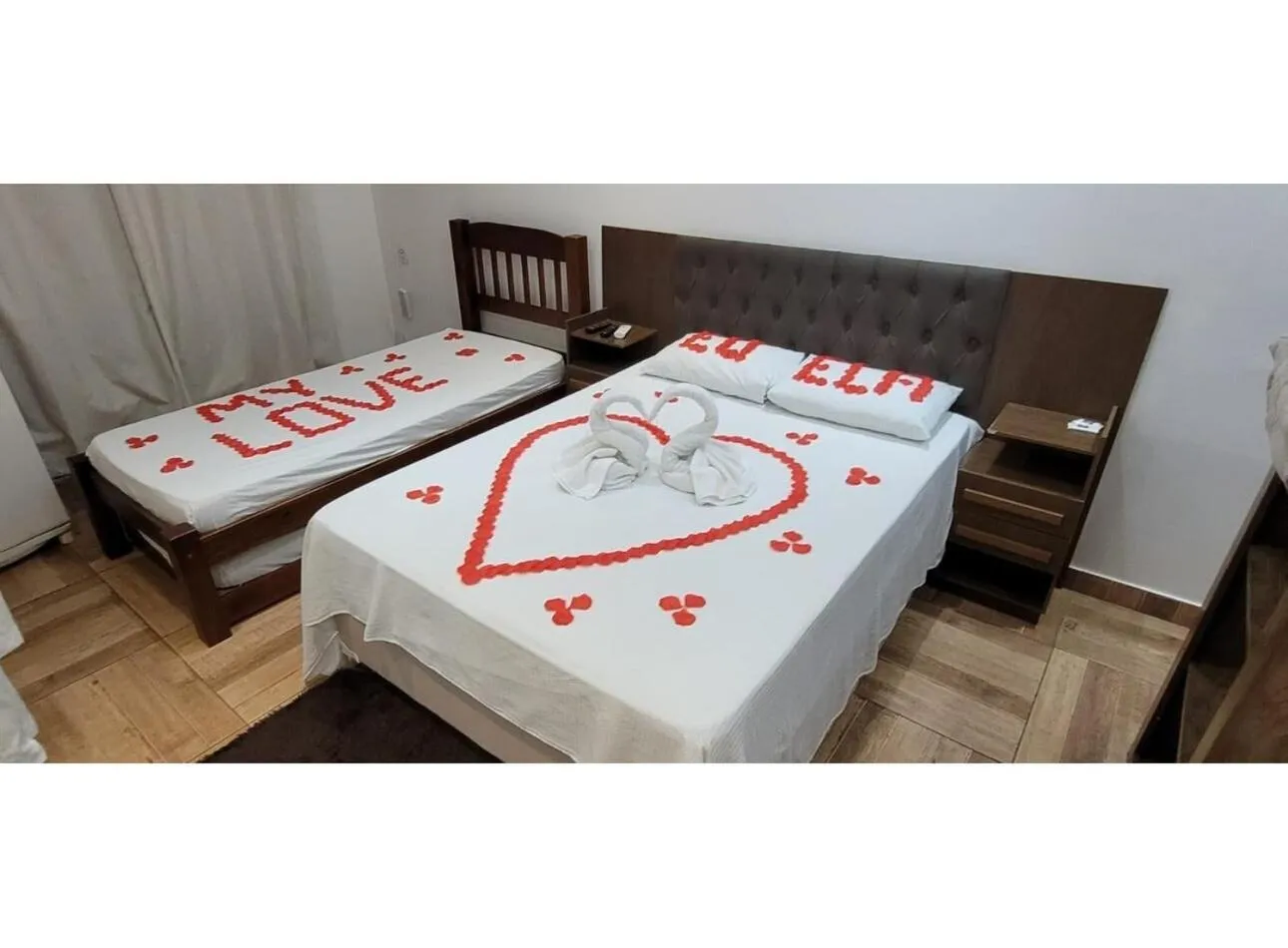 Property building, Bed in Pousada Ninho da Coruja