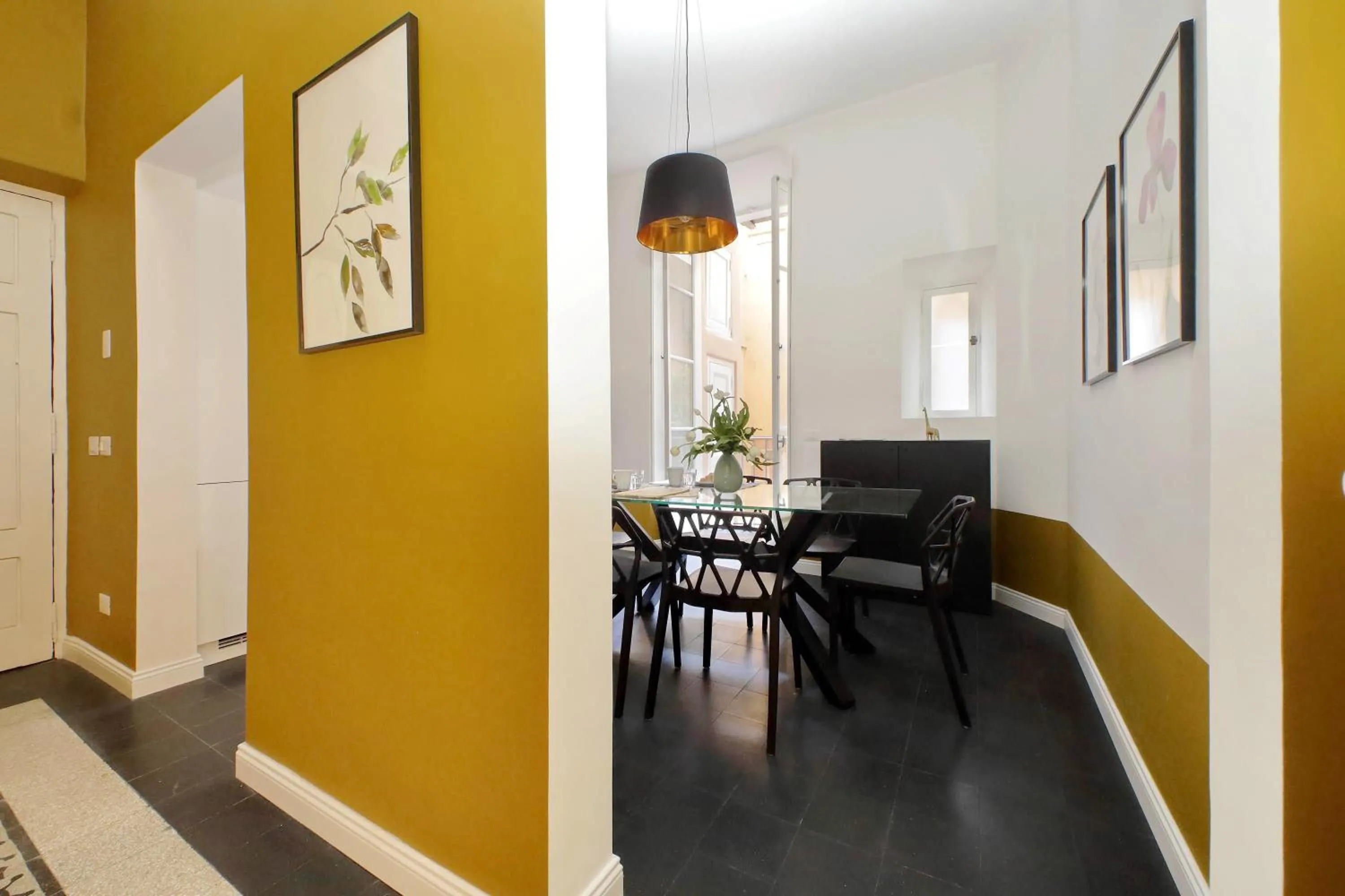 Monti Apartments - My Extra Home