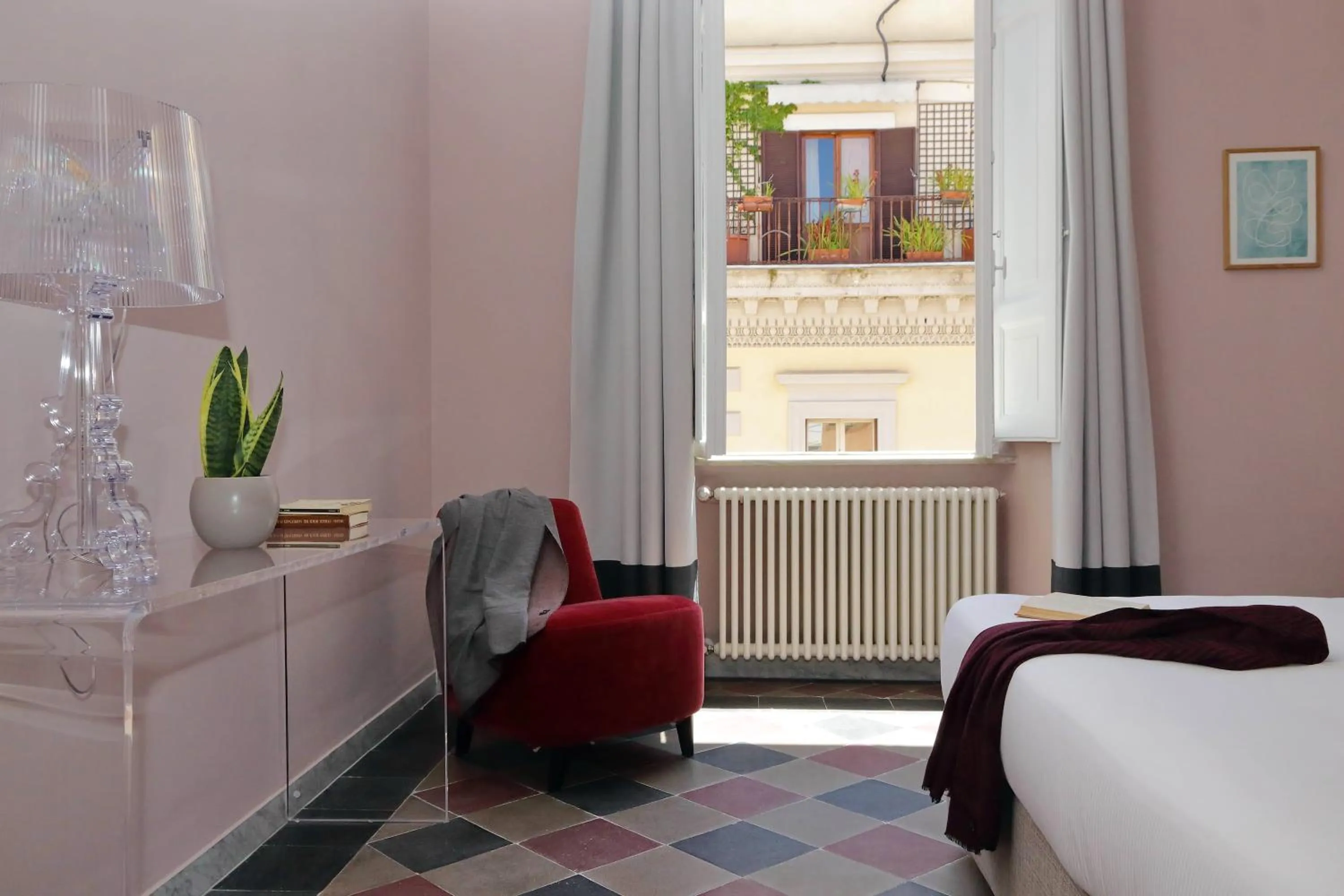 Bedroom, Bed in Monti Apartments - My Extra Home