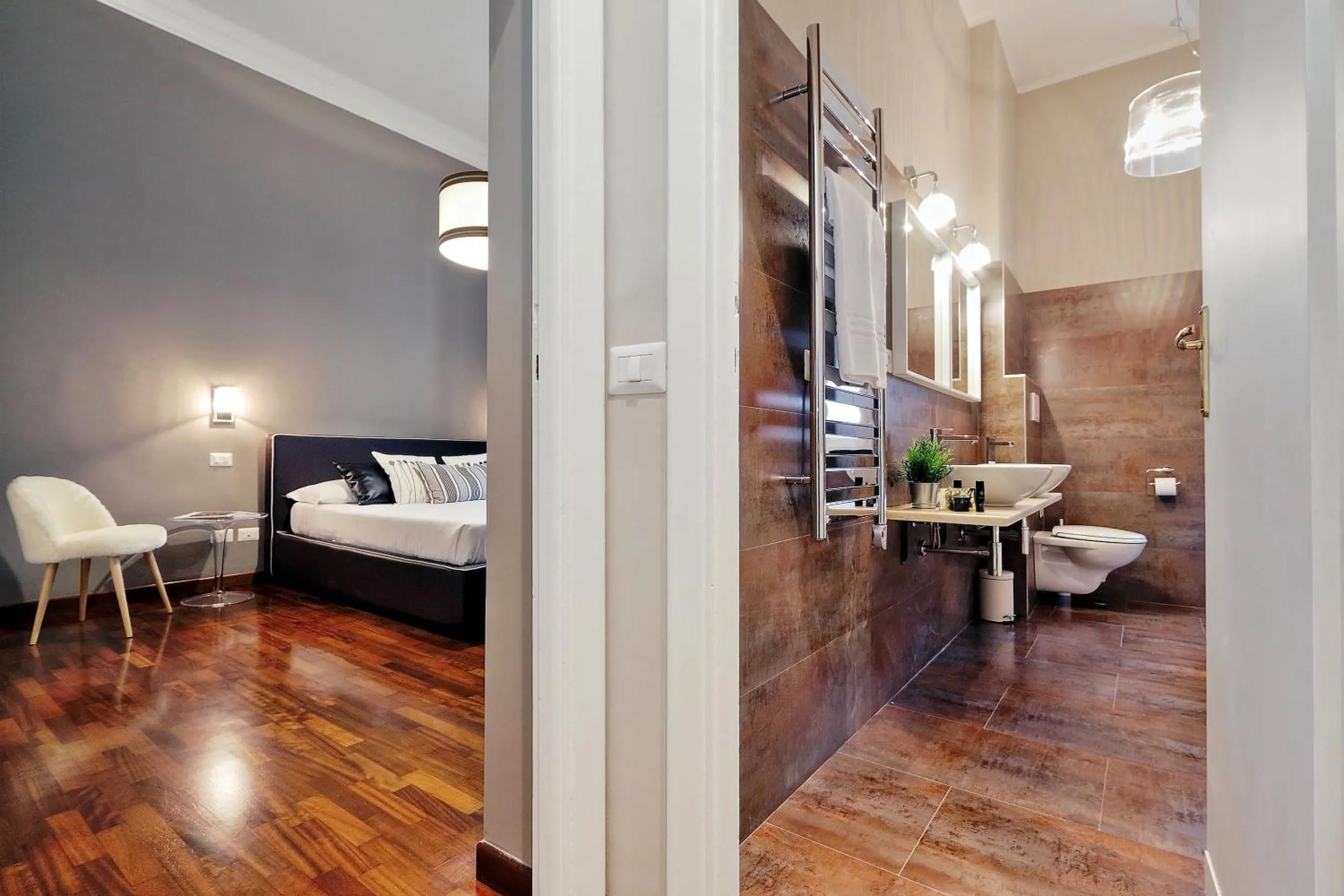 Bathroom, Bed in Monti Apartments - My Extra Home