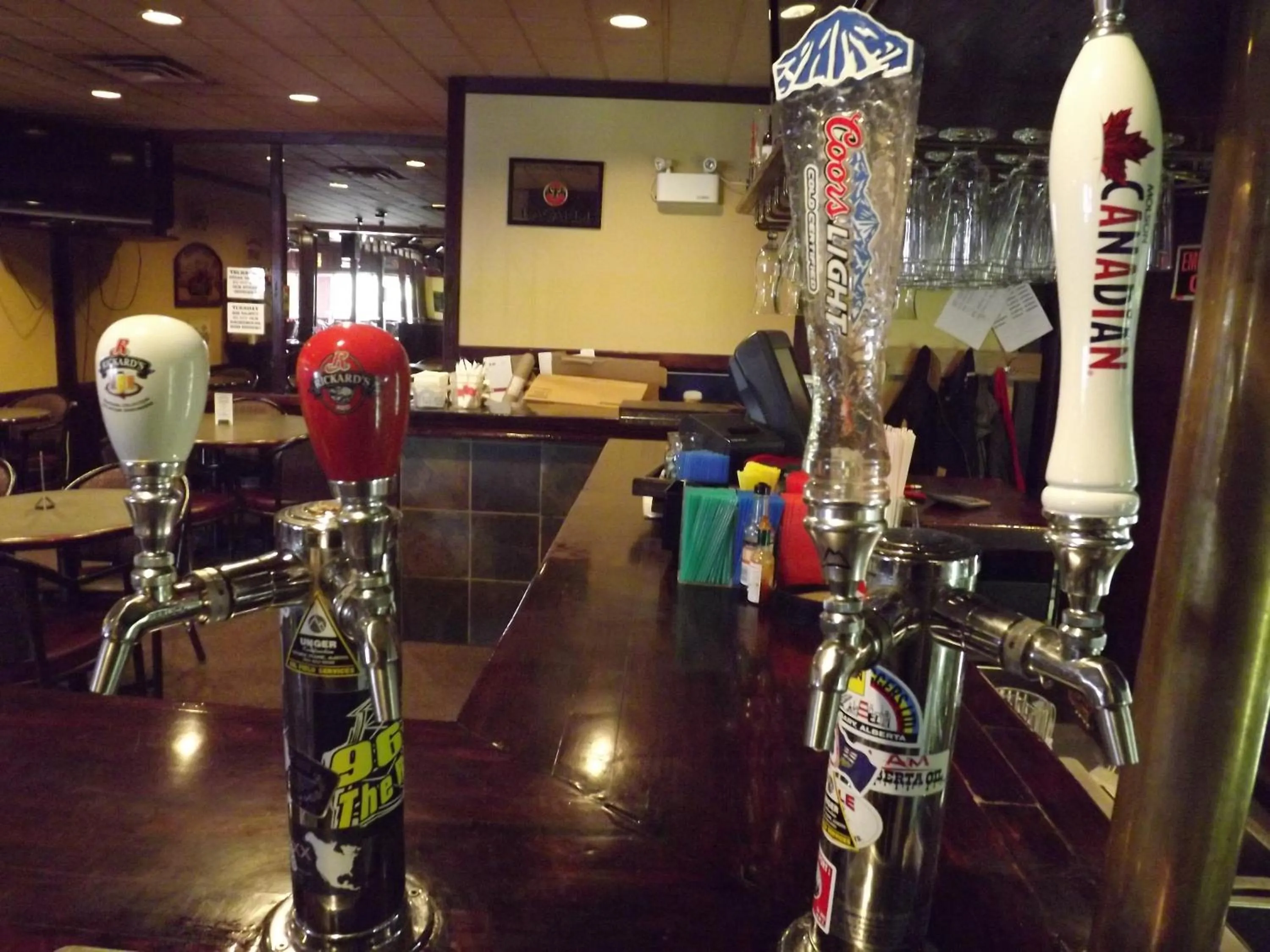 Food and drinks in Canadas Best Value Inn Whitecourt