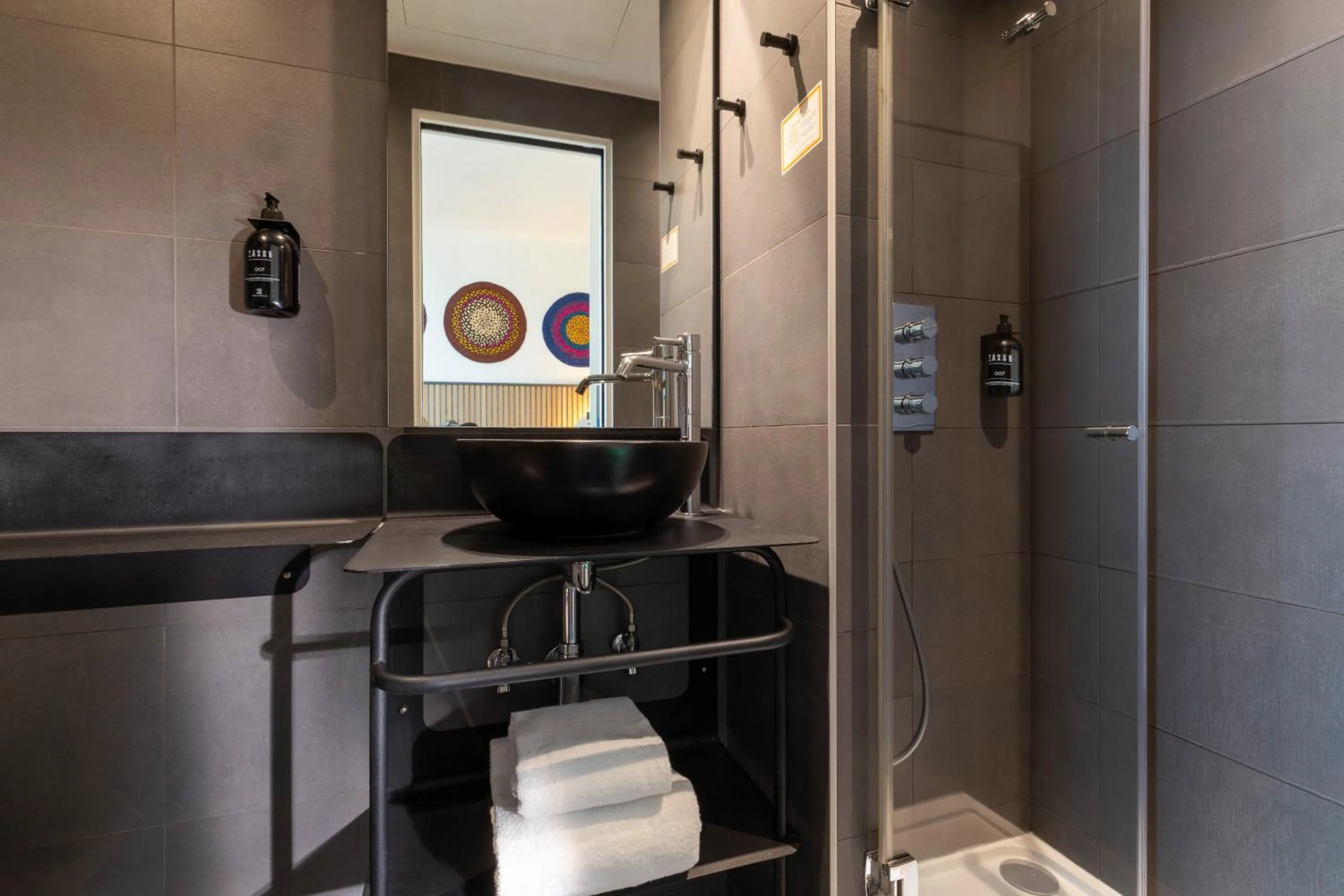 Shower in Korner Saint Marcel