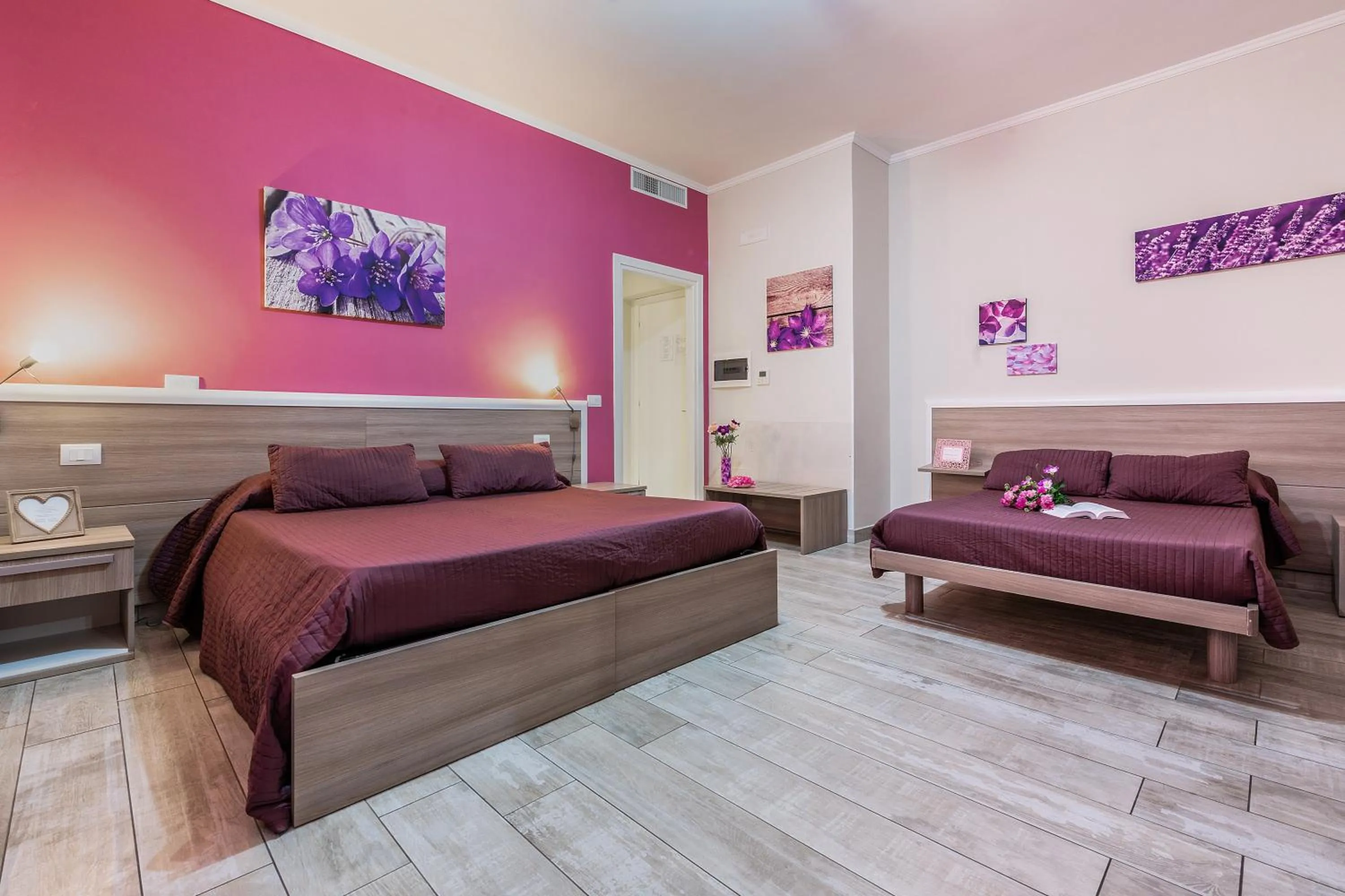 Bed in Suite Room Fiumicino