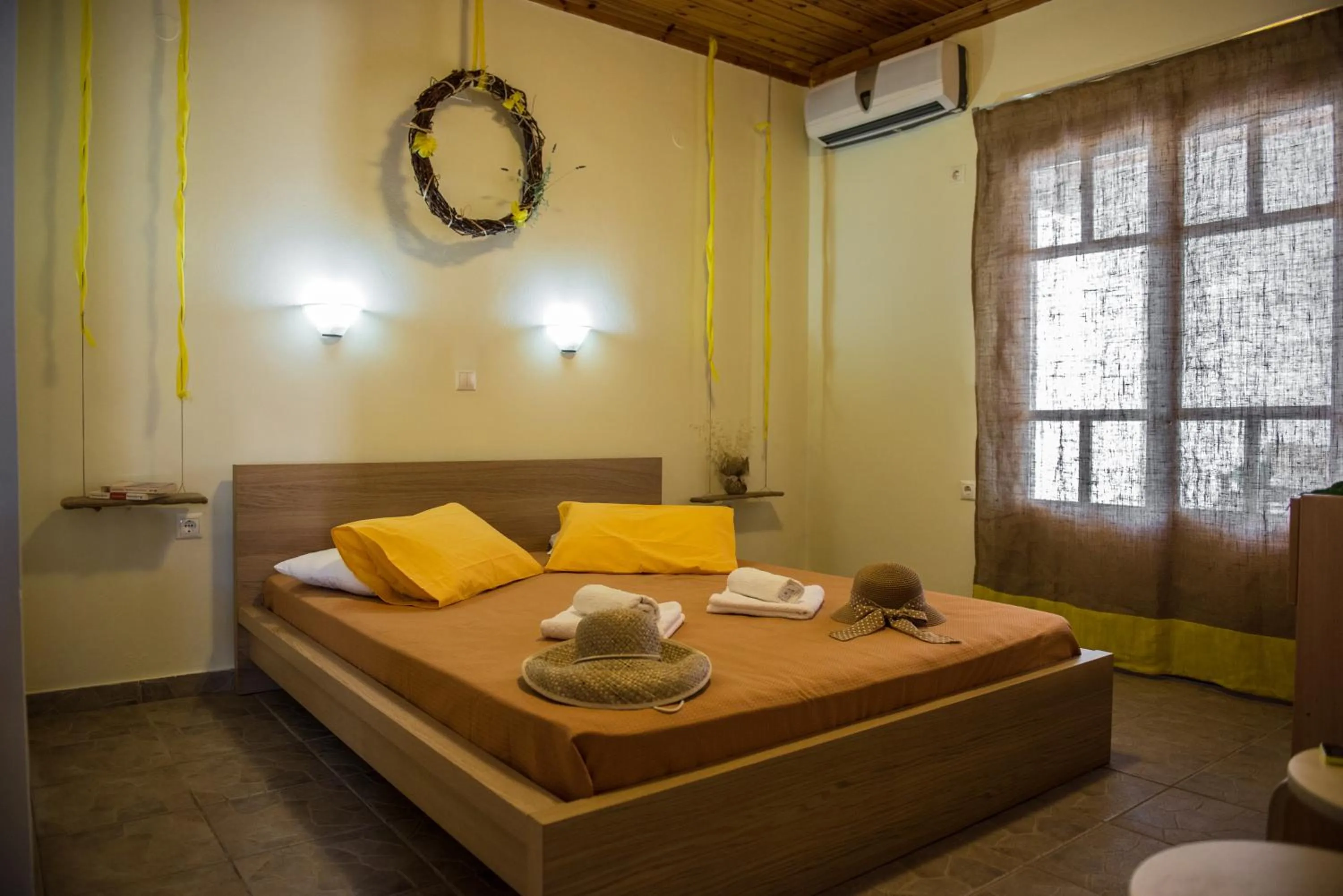 Property building, Bed in Summer Bed Nydri