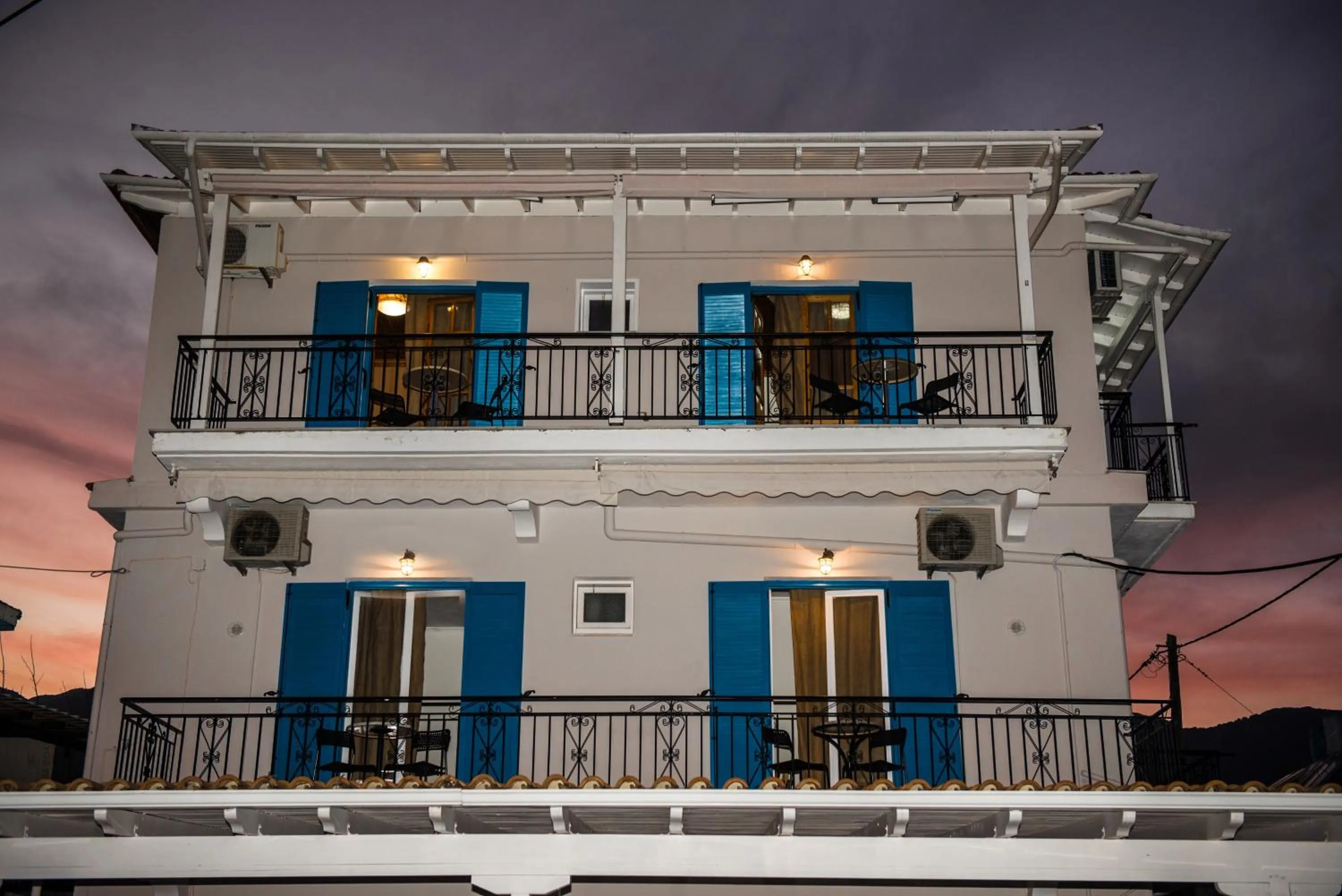 Property building in Summer Bed Nydri