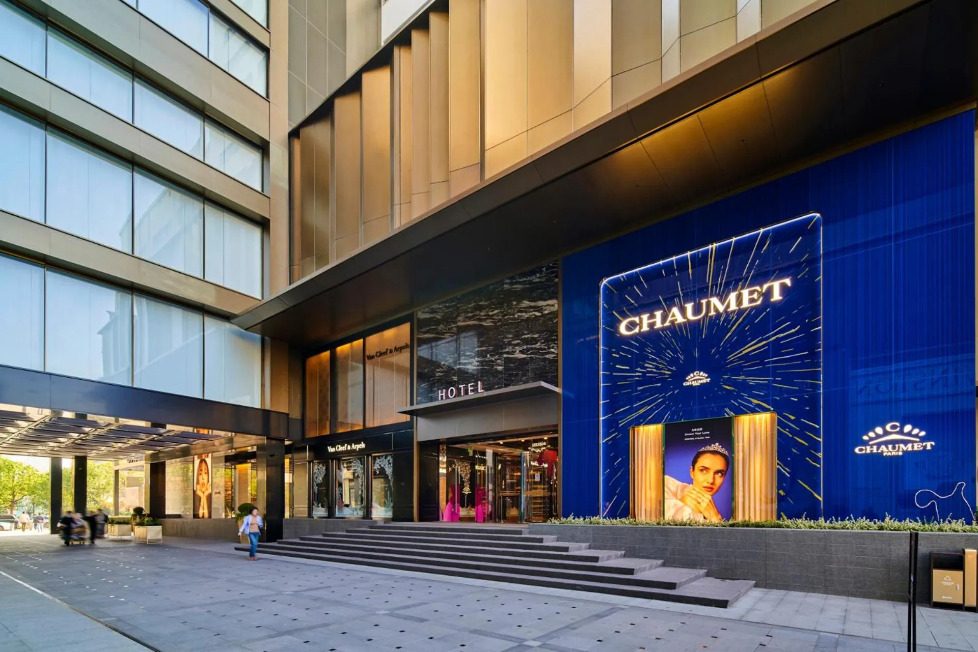 Property building in Hangzhou Tower Hotel