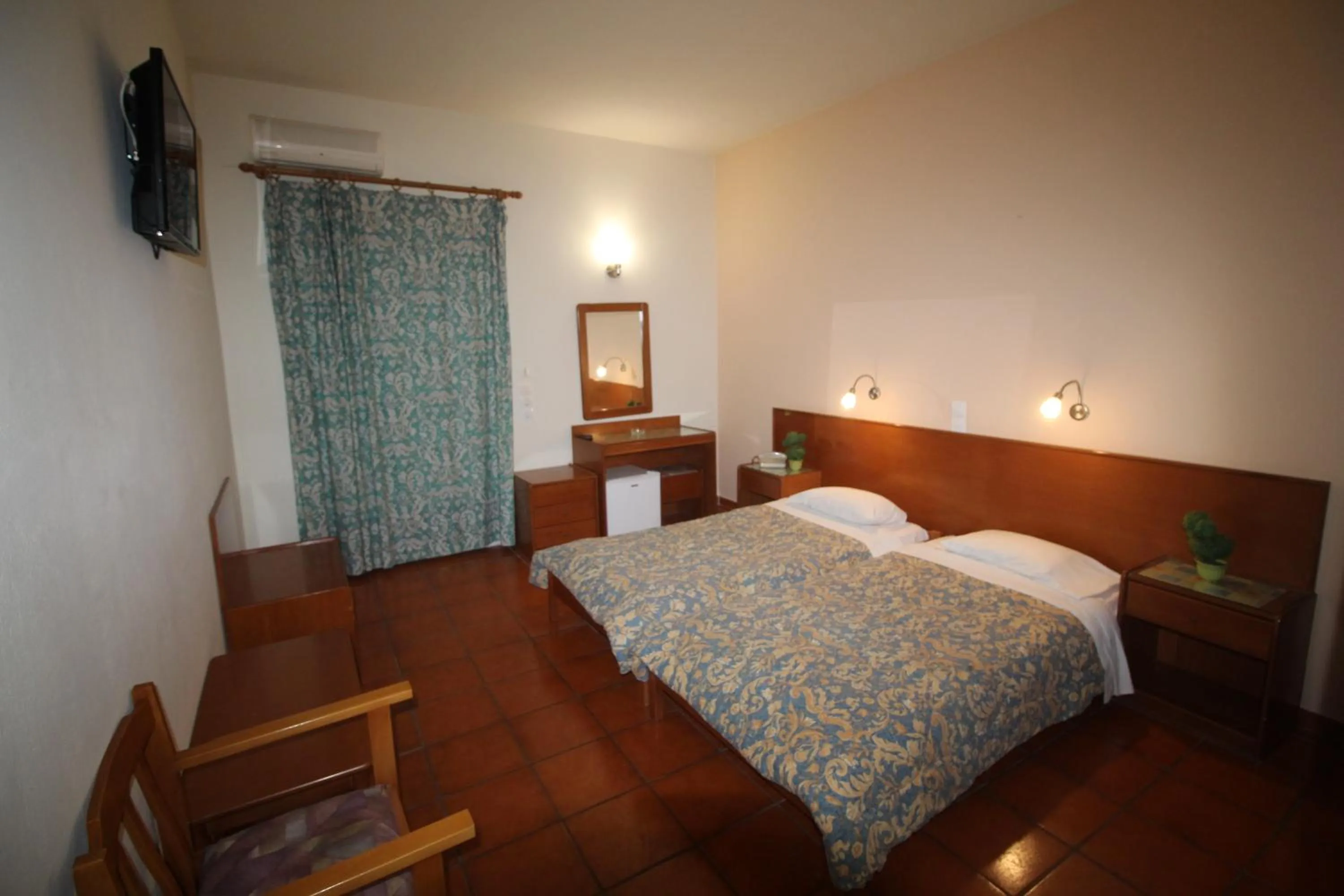 Bedroom, Bed in SeaBird Hotel