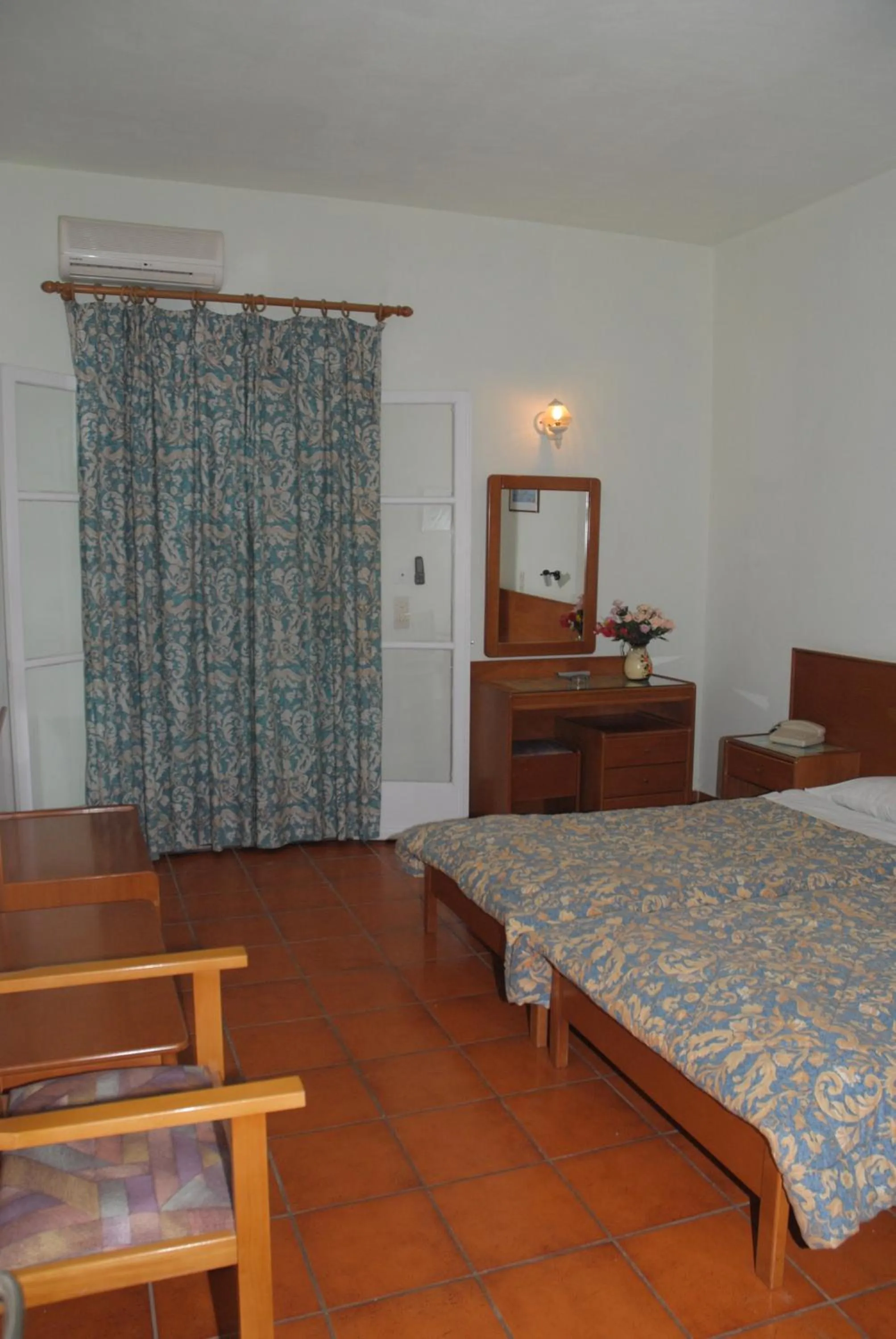 Bedroom, Bed in SeaBird Hotel