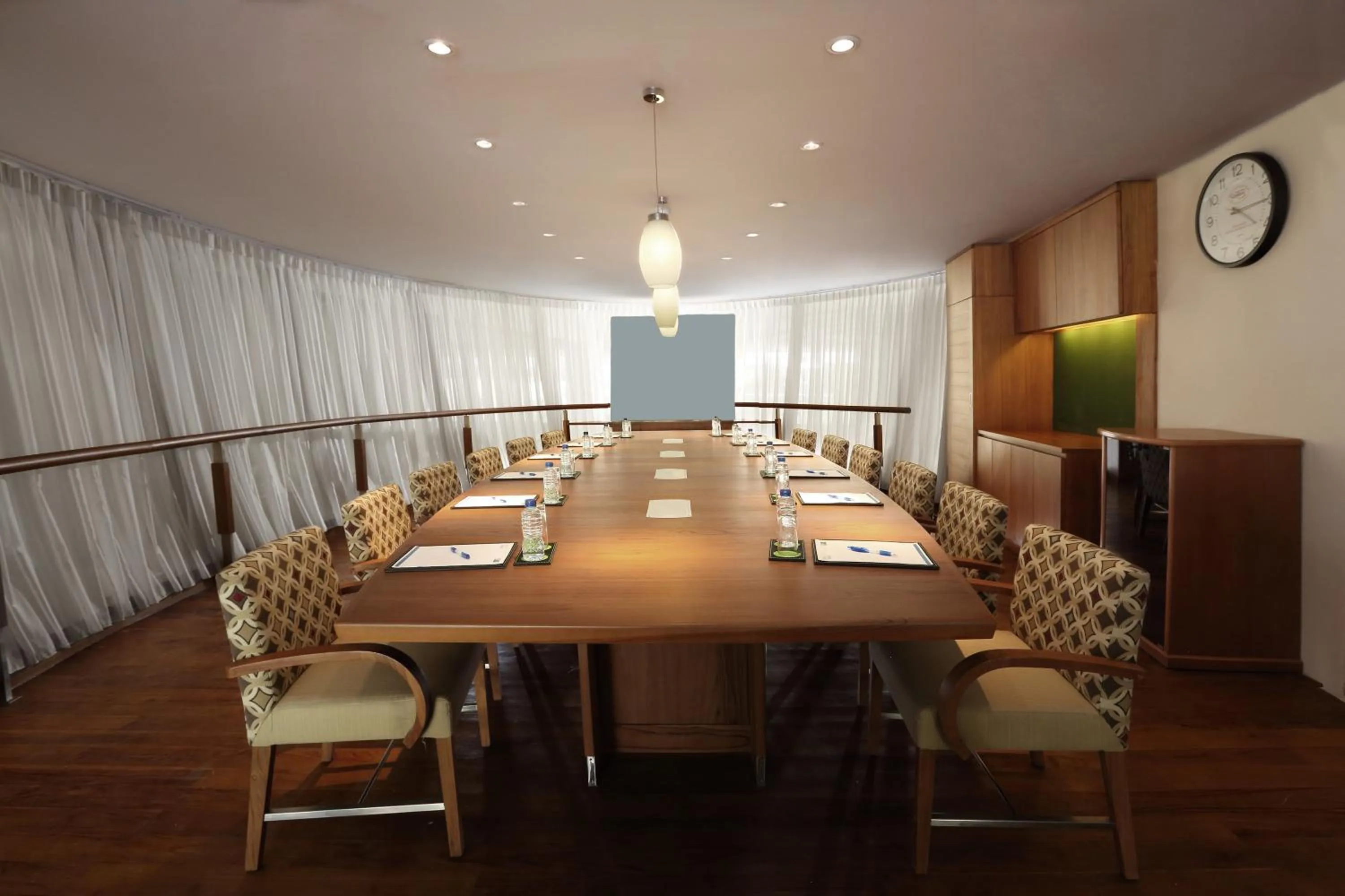 Meeting/conference room in Diamond Hotel Kuta Bali