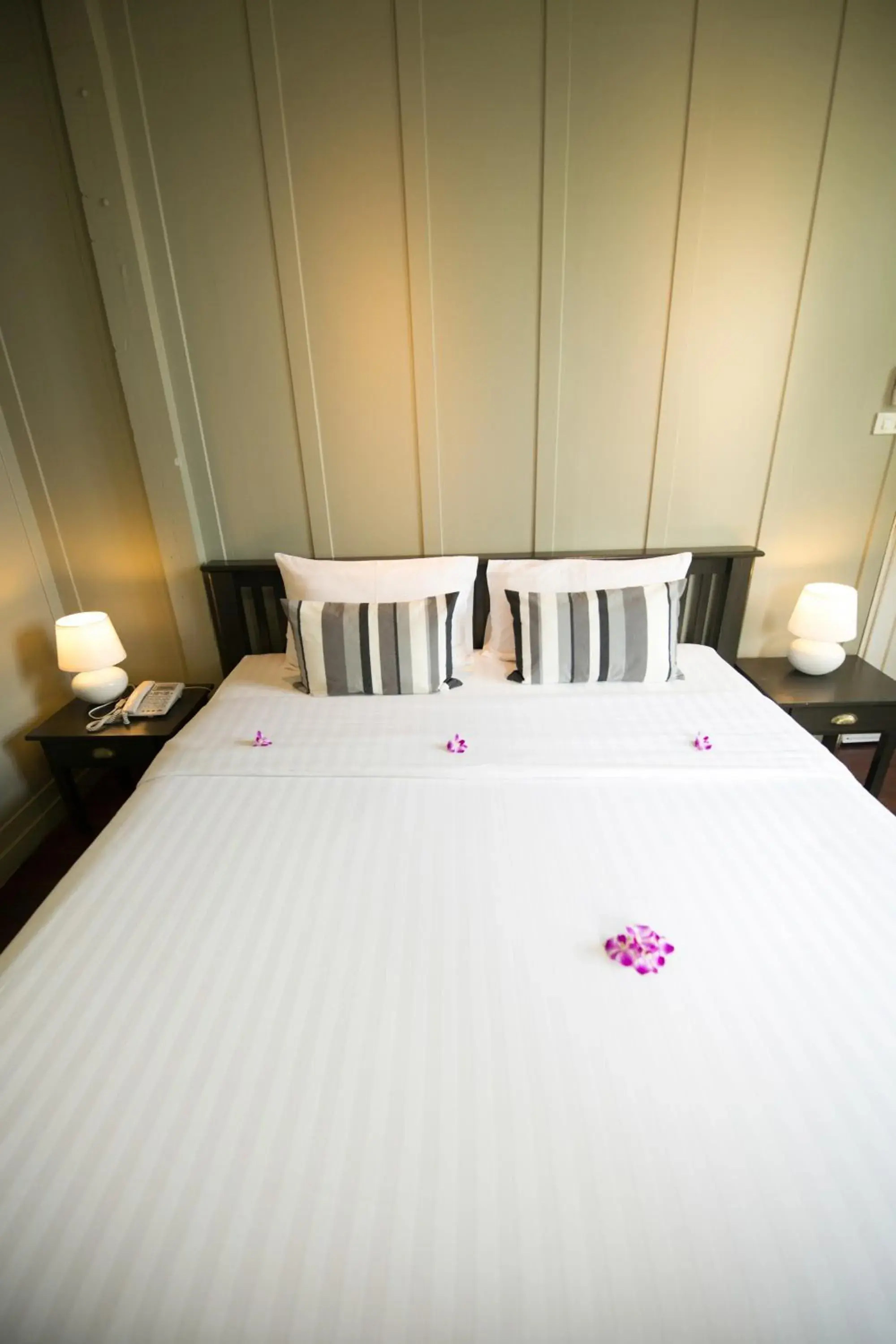 Double or Twin Room with Shared Bathroom in Dorm of Happiness by Tharaburi Resort Double or Twin Room with Shared Bathroom in Dorm of Happiness by Tharaburi Resort