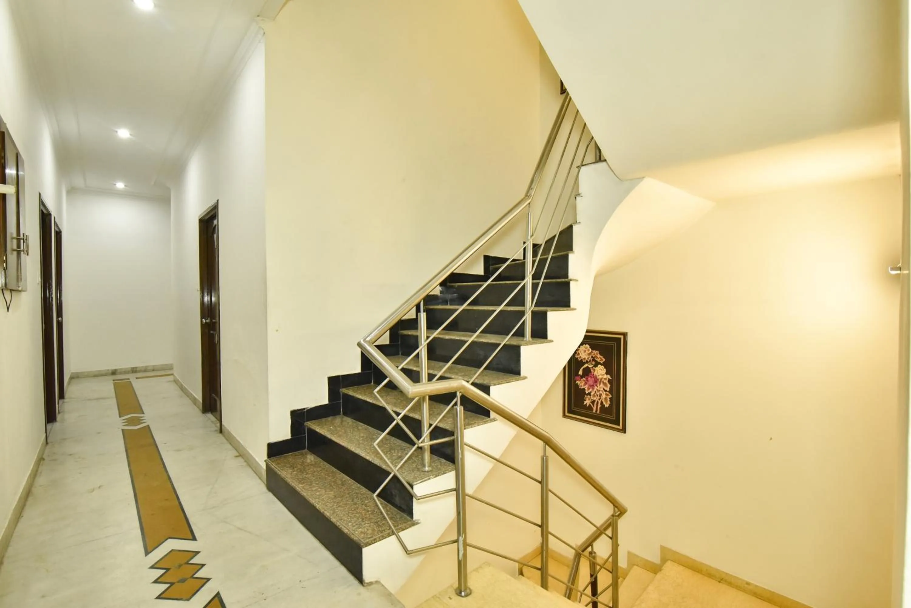 Hotel Sapphire Opposite Golden Temple