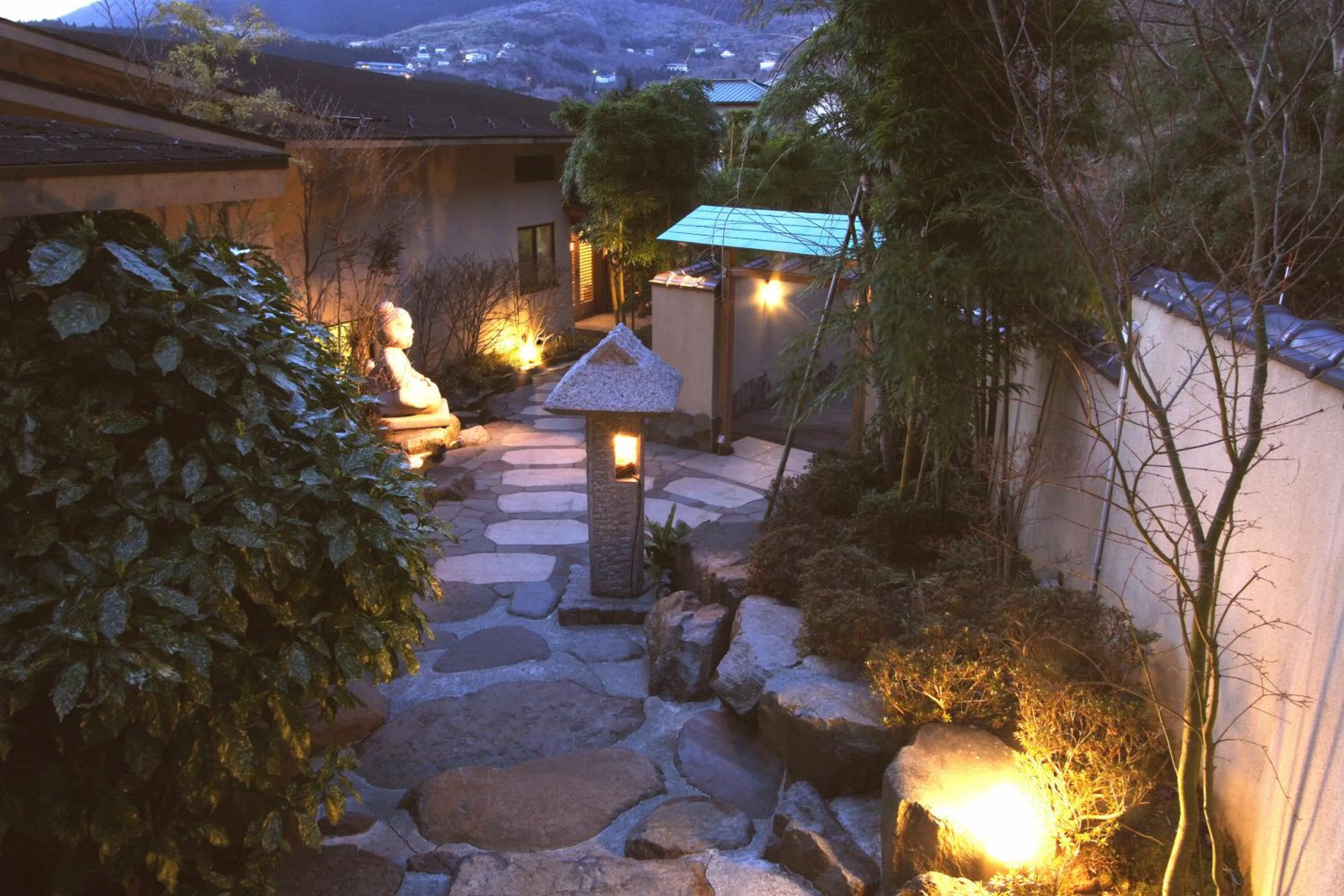 Facade/entrance in Hananoyado Fukuya