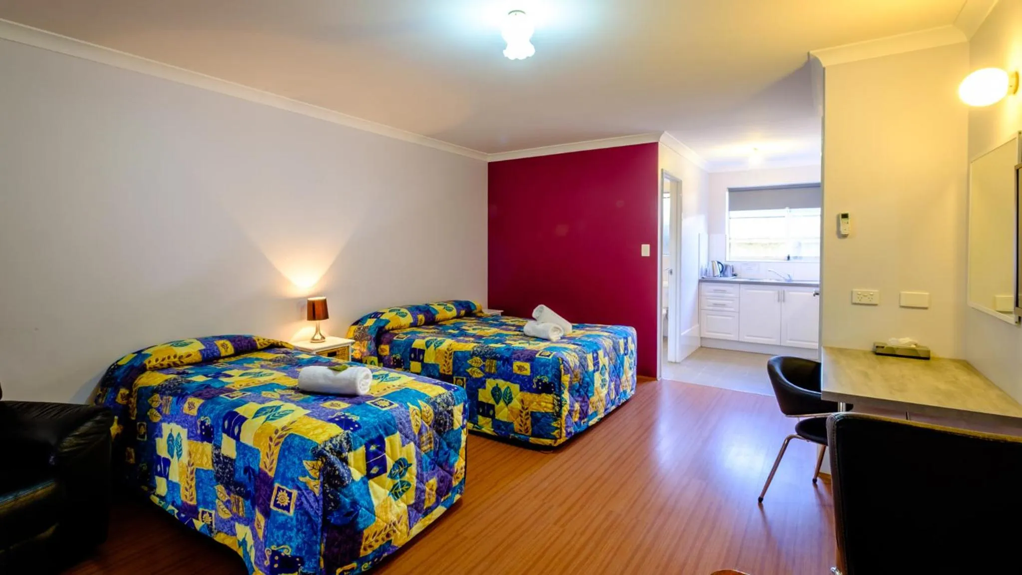 Photo of the whole room, Bed in Australind Tourist Park