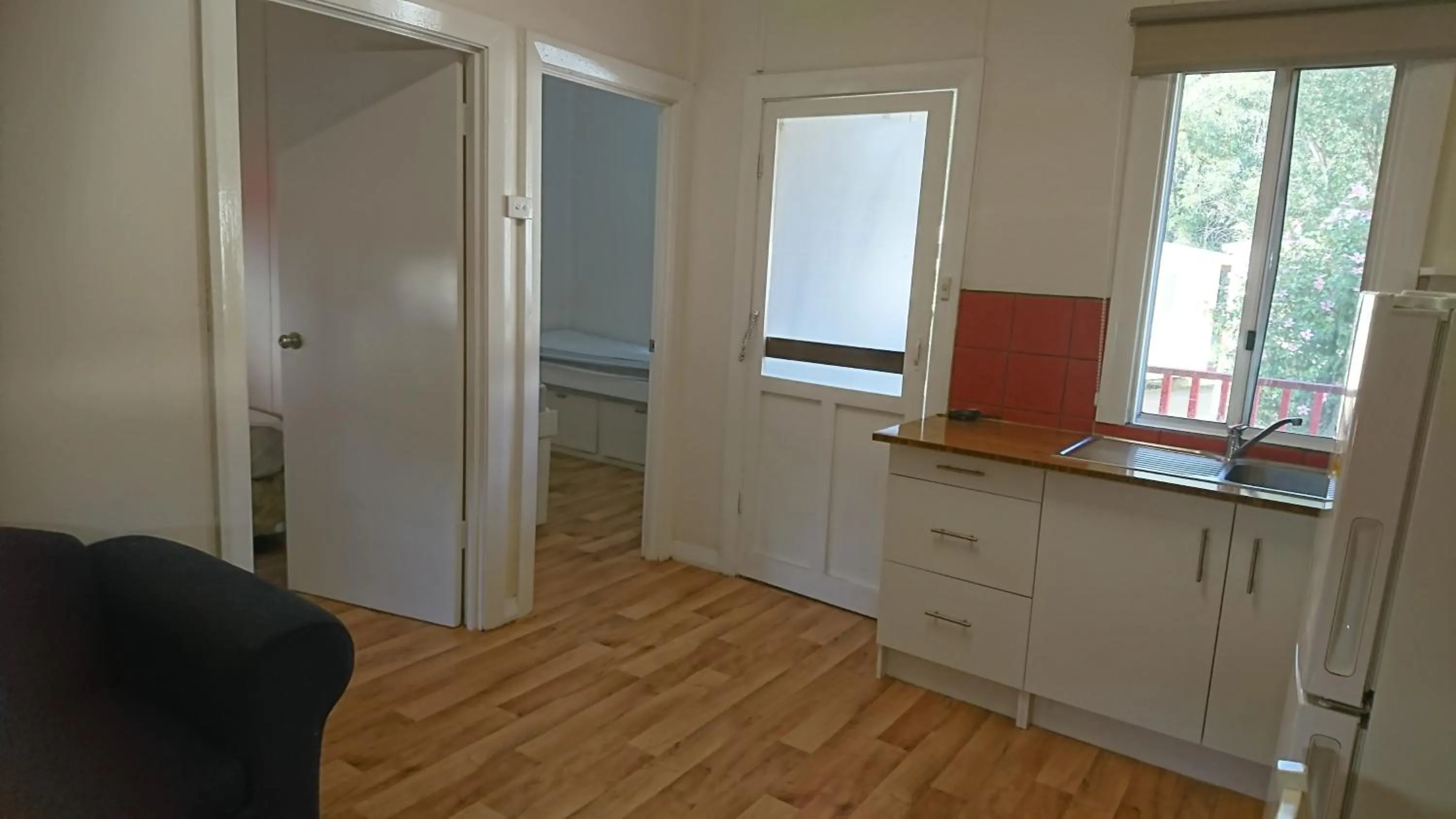 Kitchen or kitchenette in Australind Tourist Park