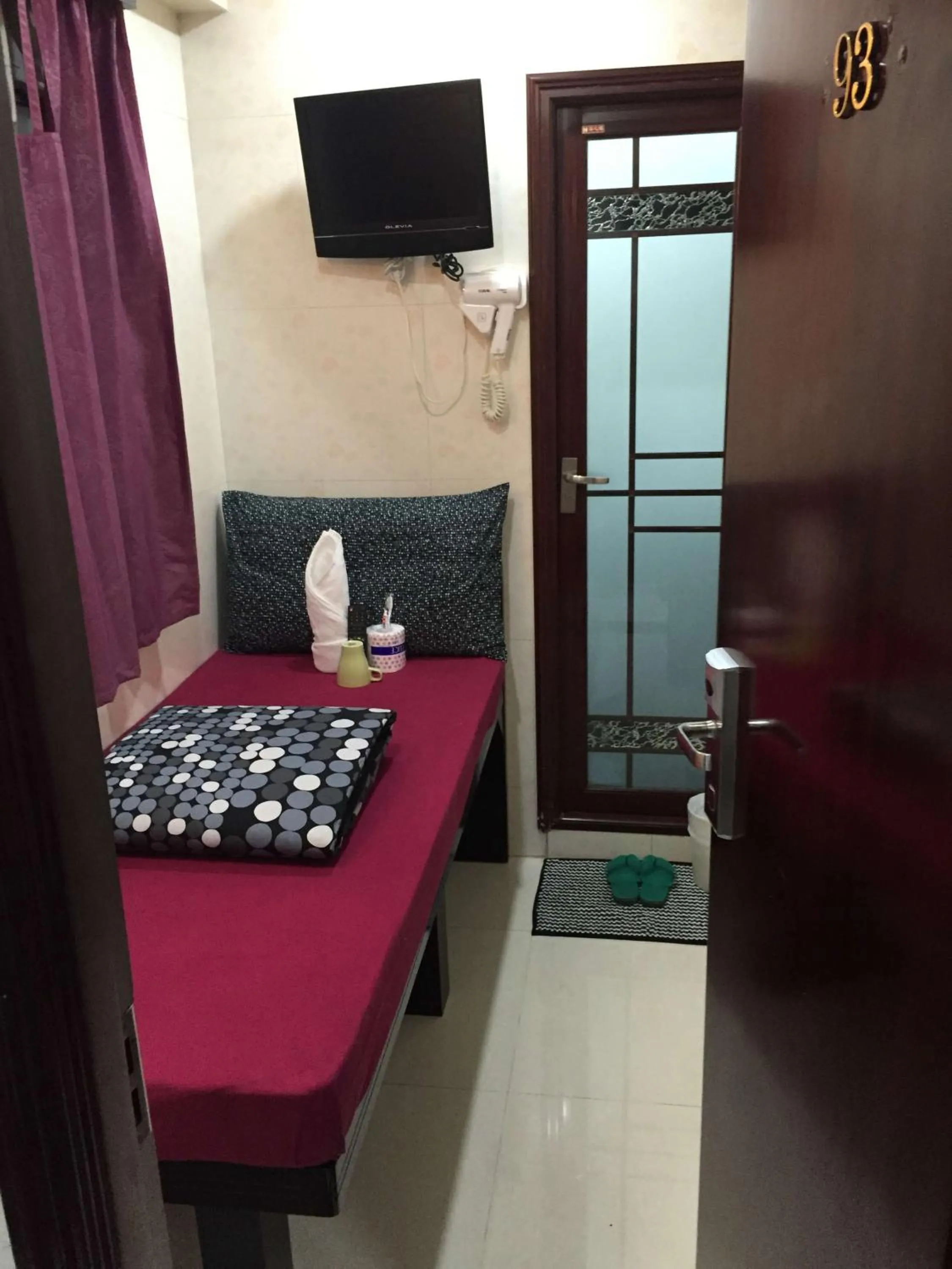 Bedroom, Bed in Icon Inn