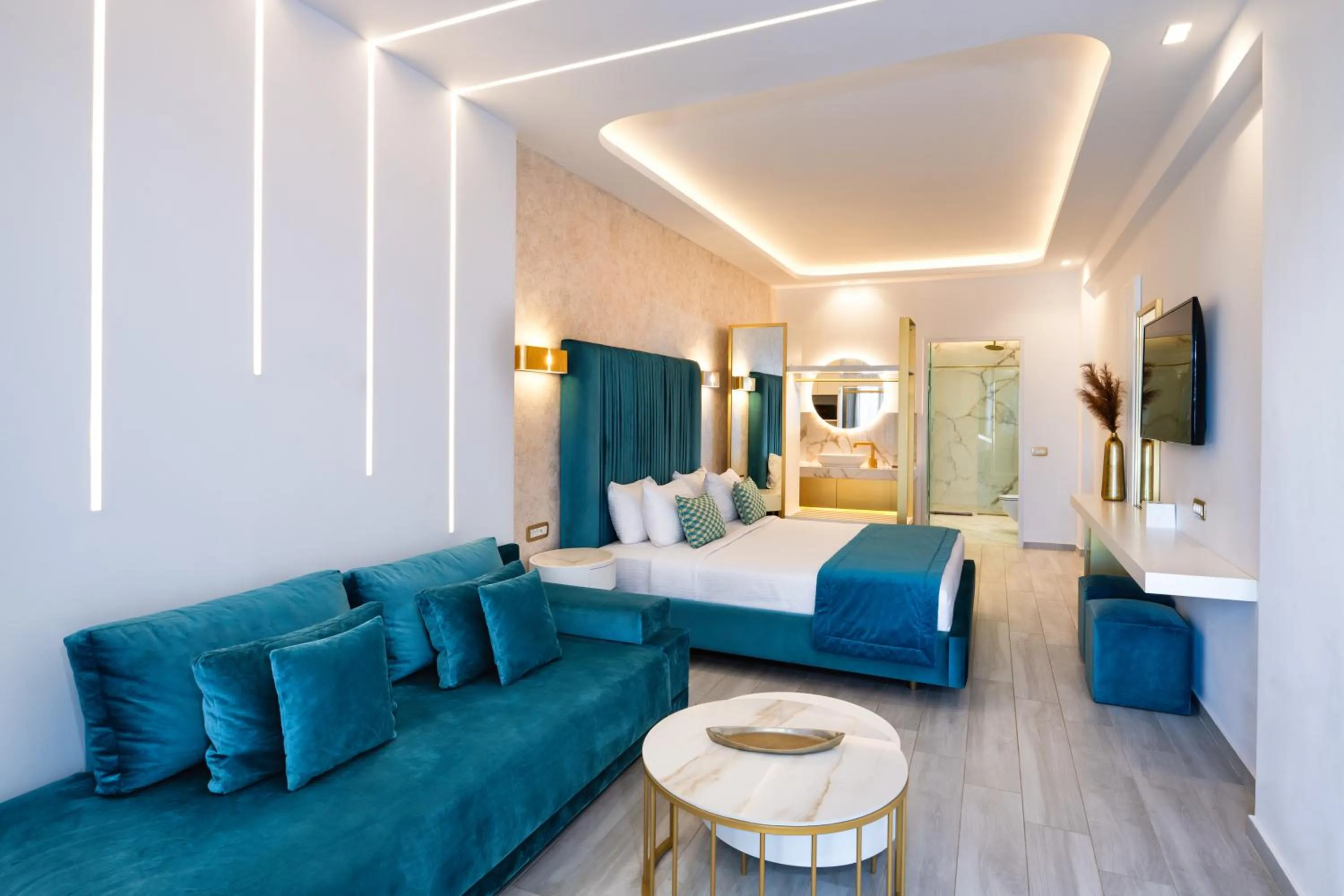 Photo of the whole room in Aura Suites