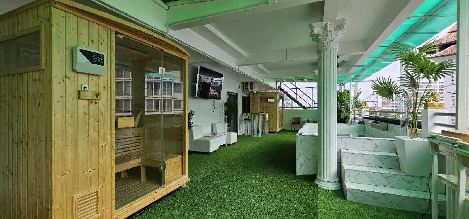 Sauna in Priory Hillside Residence