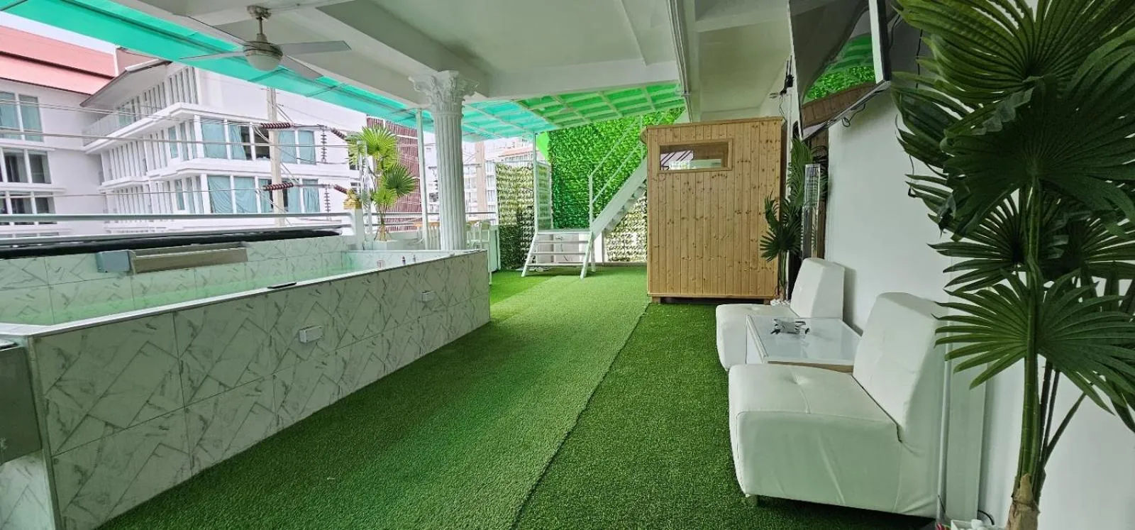 Sauna in Priory Hillside Residence