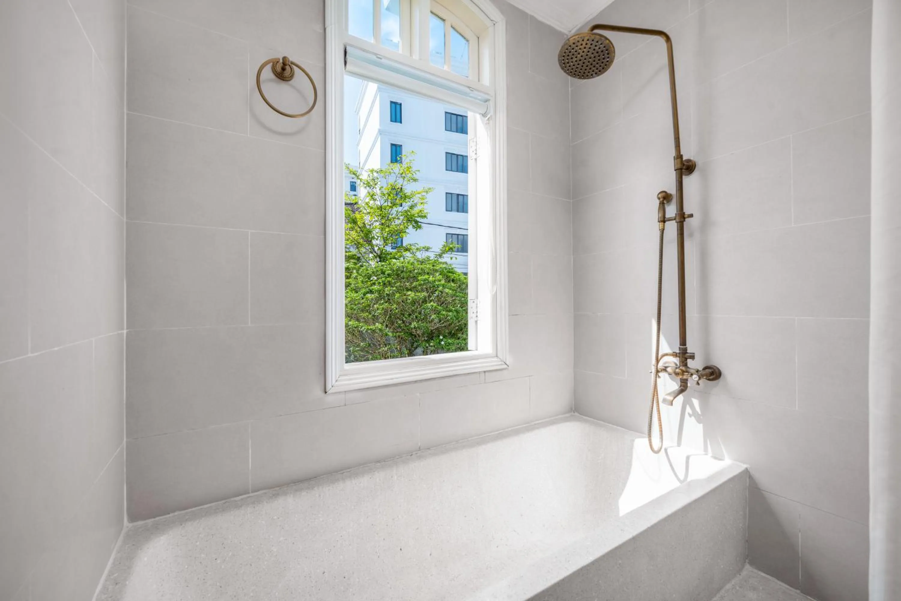 Shower in Hoi An Garden Palace and Spa - A Boutique Inspired by Nature