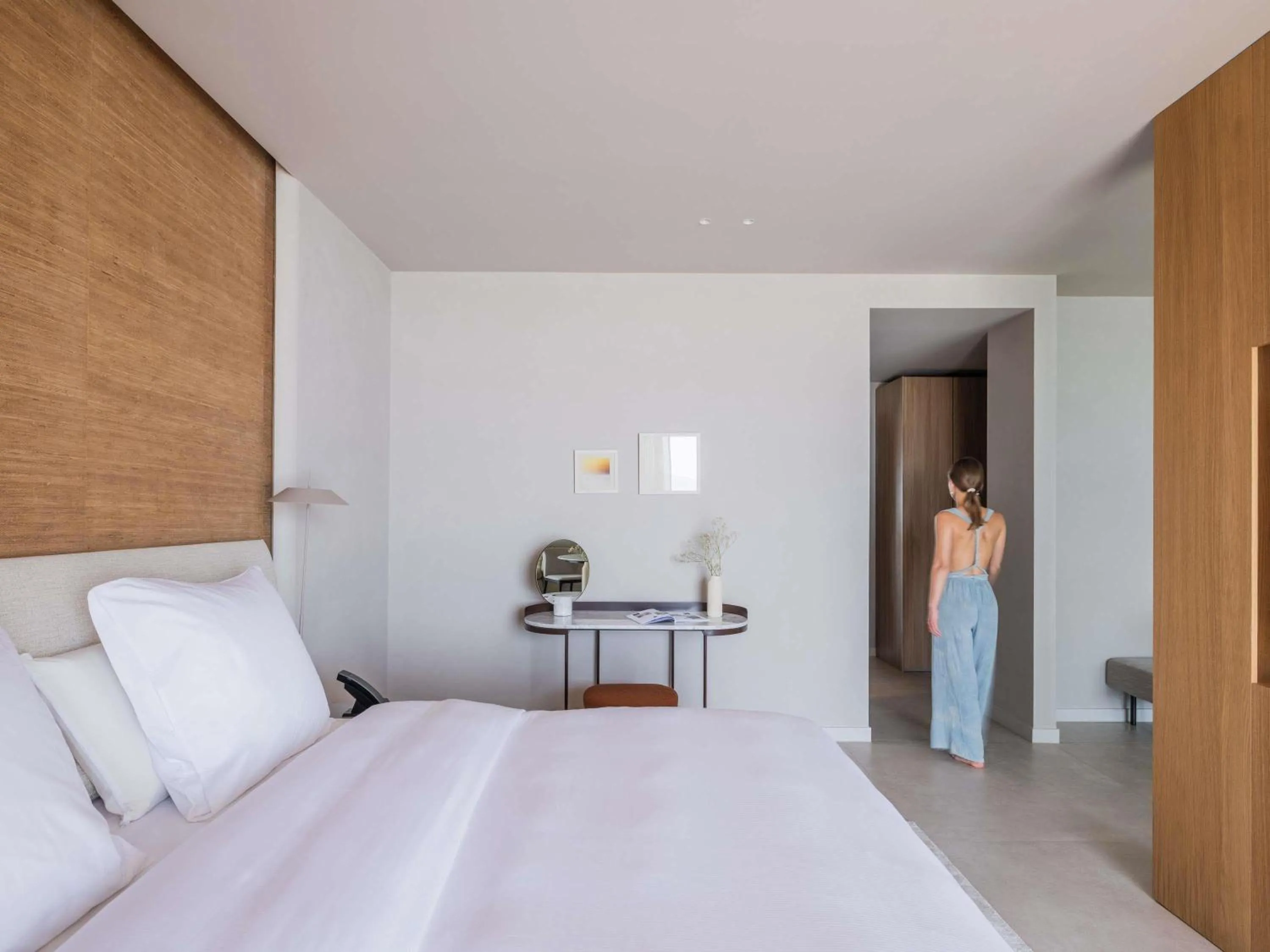 Bedroom, Bed in Green Coast Hotel MGallery Collection