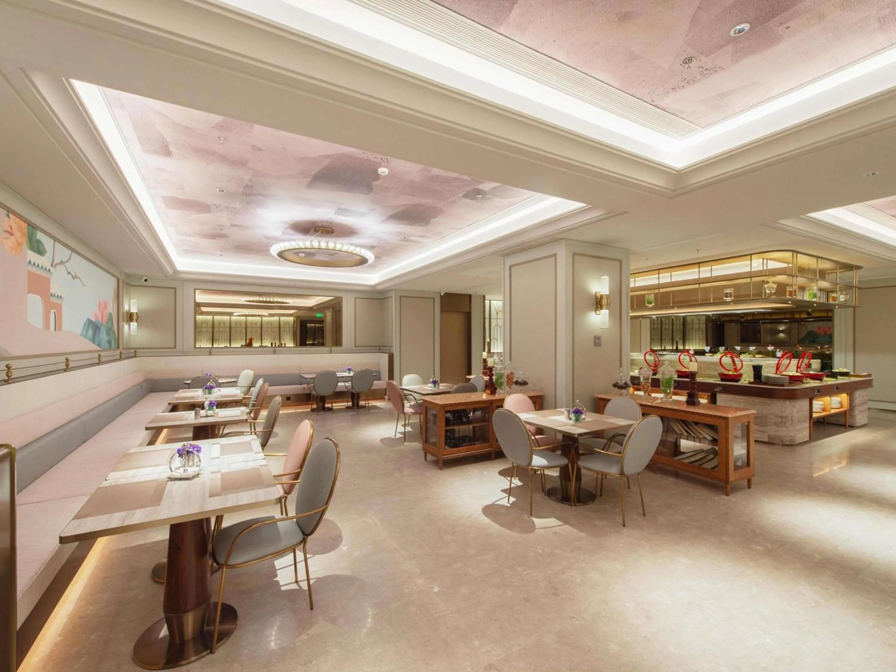 Restaurant/places to eat in Mercure Haikou City Center