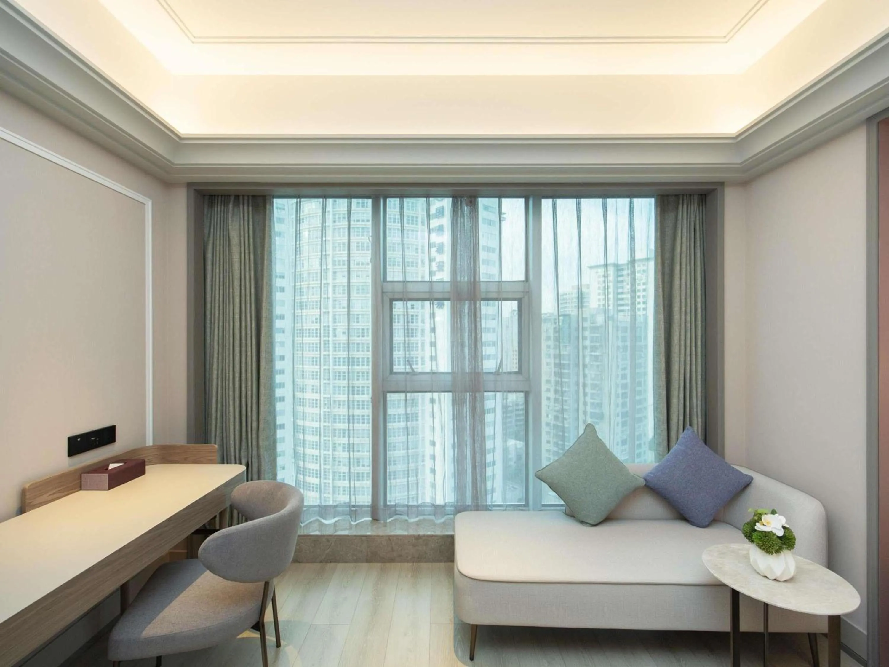 Bedroom, Bed in Mercure Haikou City Center