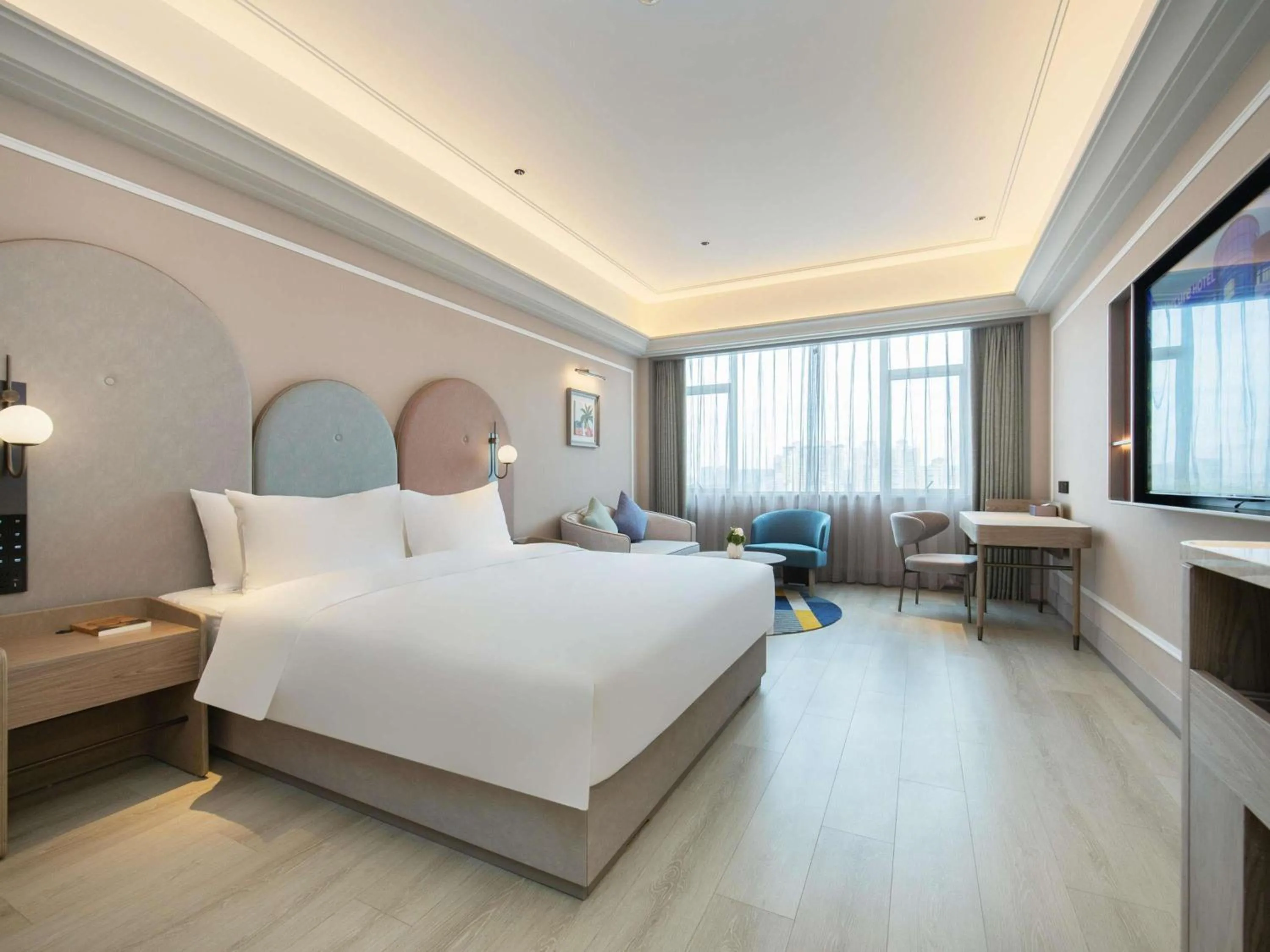 Bedroom, Bed in Mercure Haikou City Center