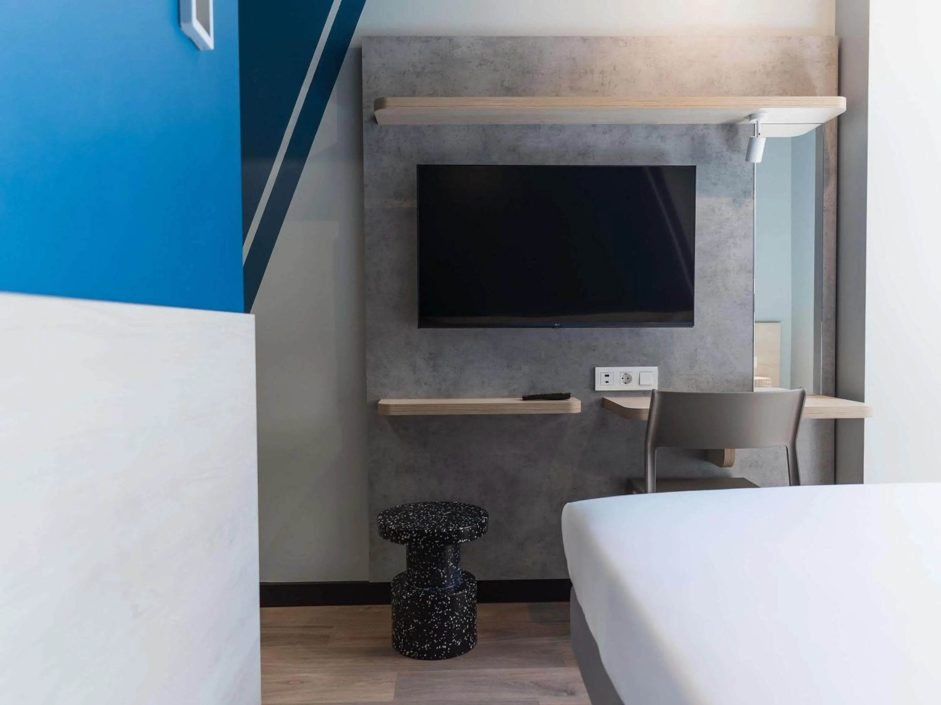 Bedroom, Bed in ibis budget Madrid Albasanz