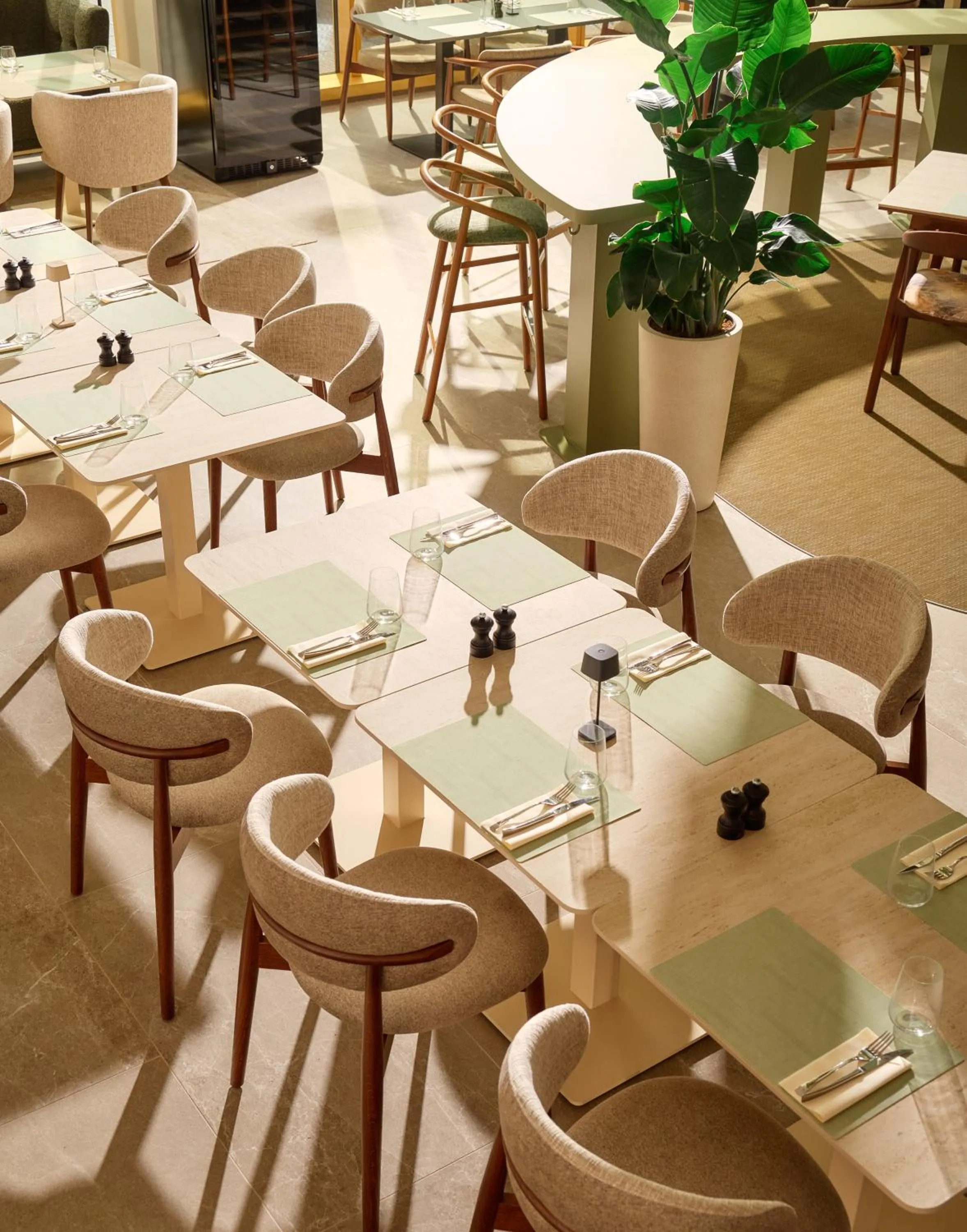 Restaurant/places to eat in Novotel Zagreb