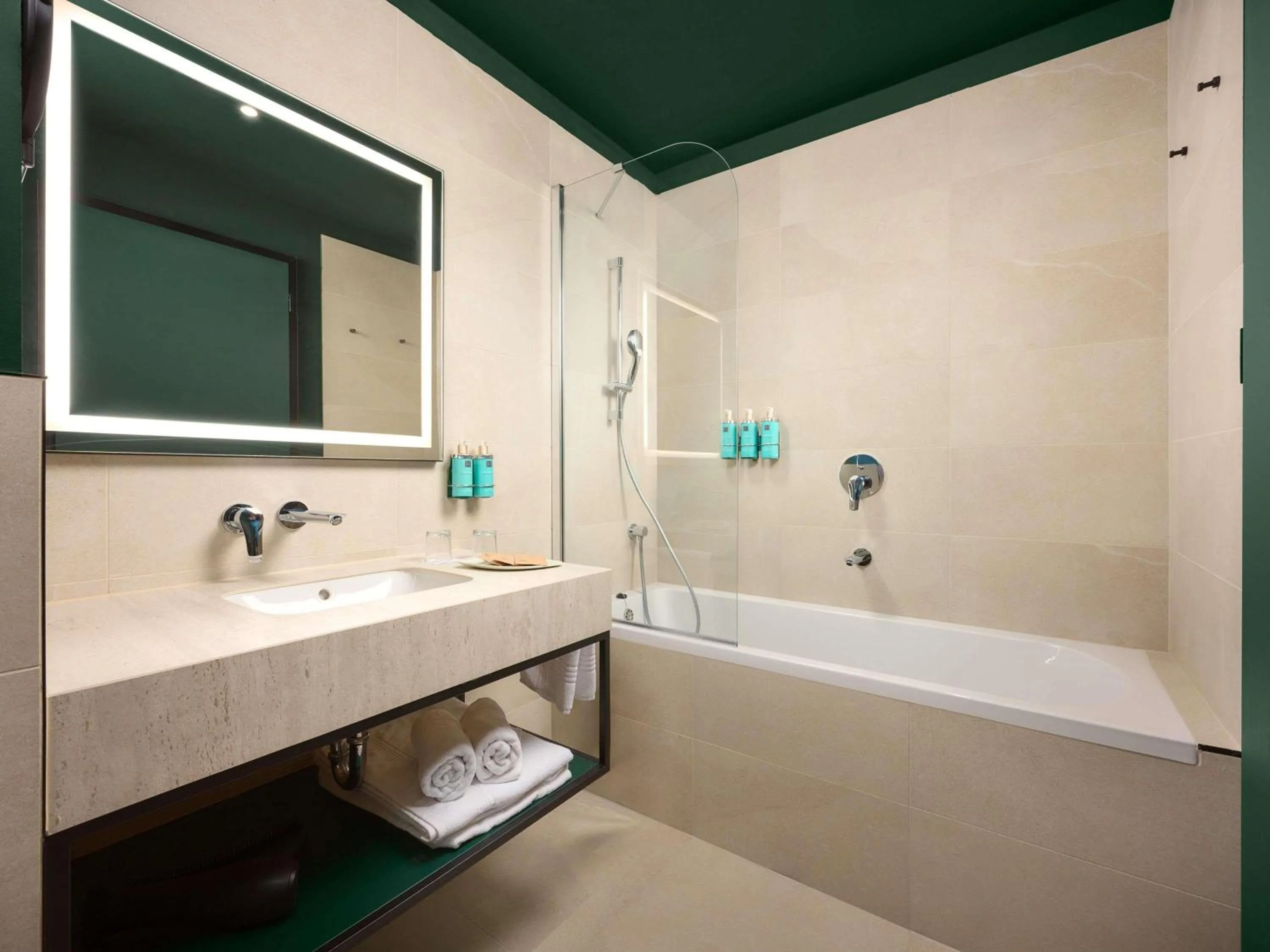 Bedroom in Novotel Zagreb