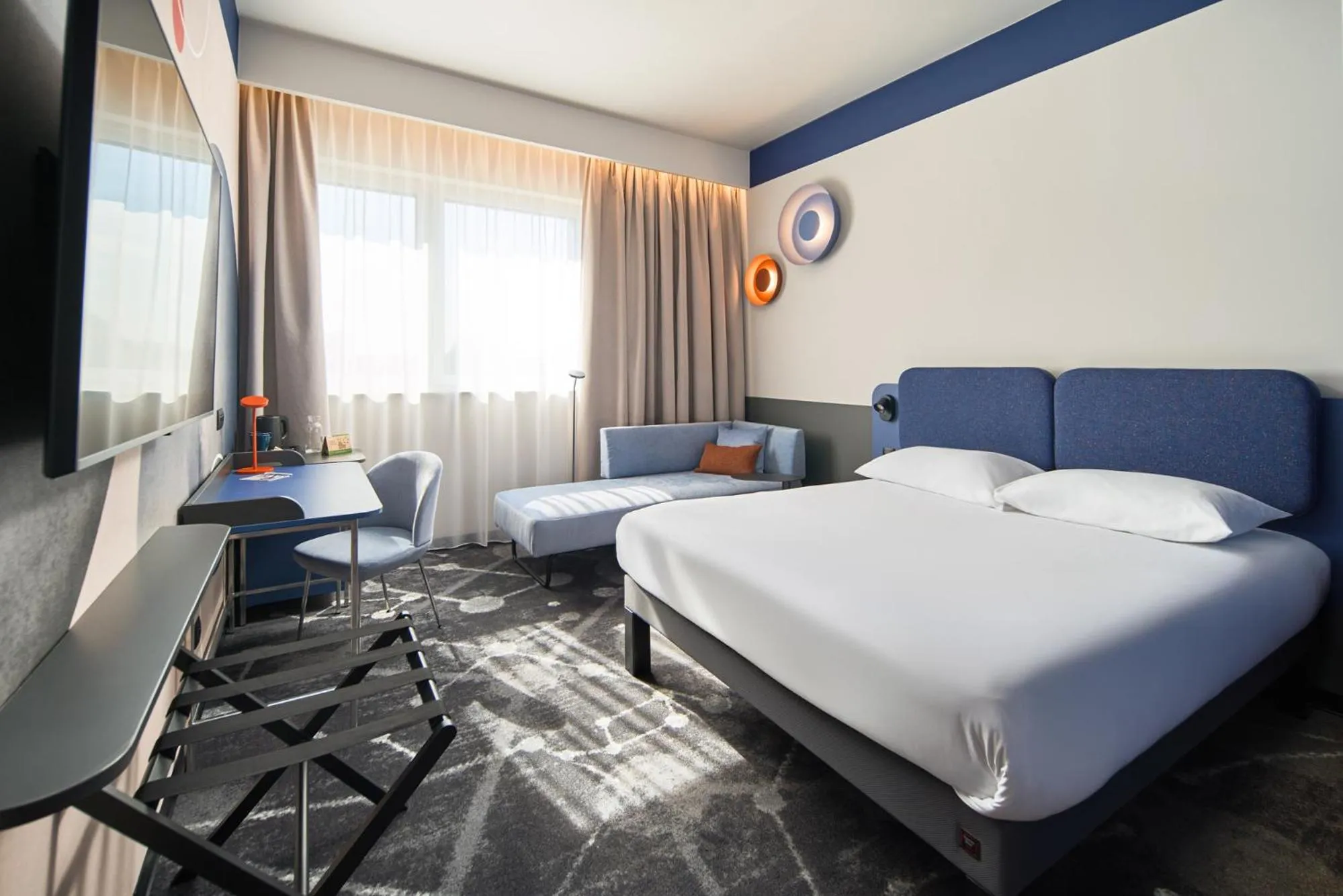 Photo of the whole room, Bed in ibis Styles Katowice Airport