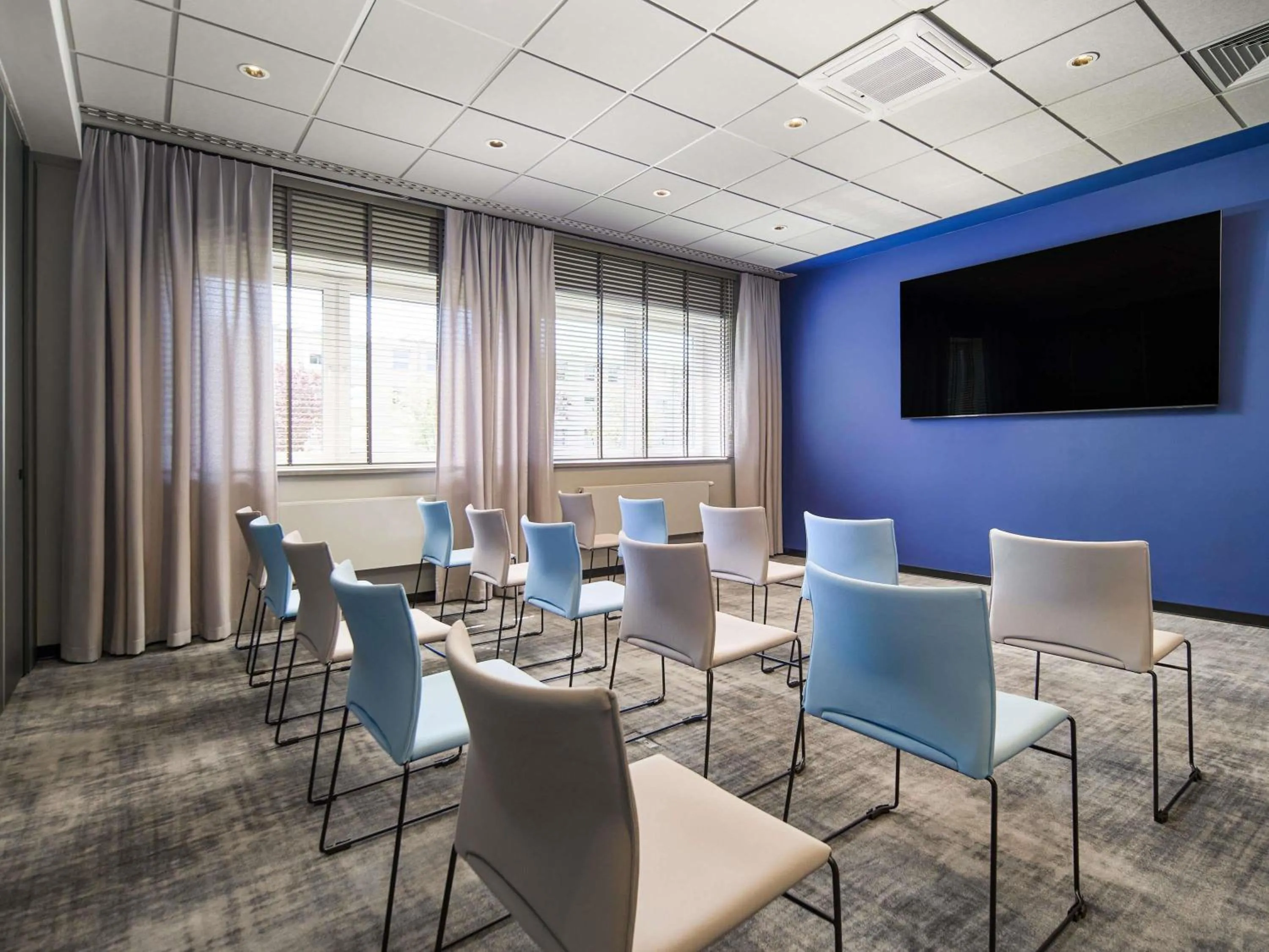 Meeting/conference room in ibis Styles Katowice Airport