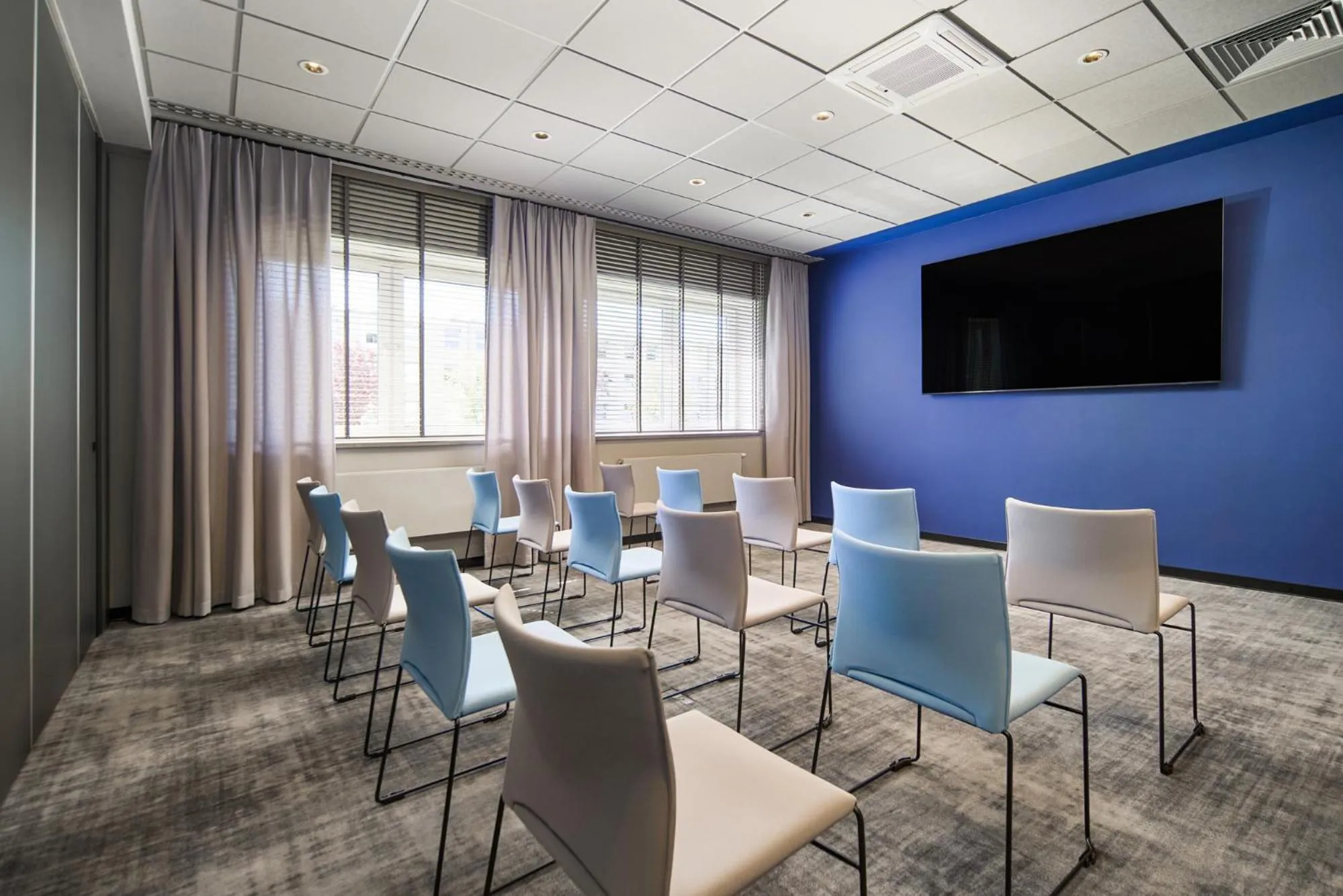 Meeting/conference room in ibis Styles Katowice Airport