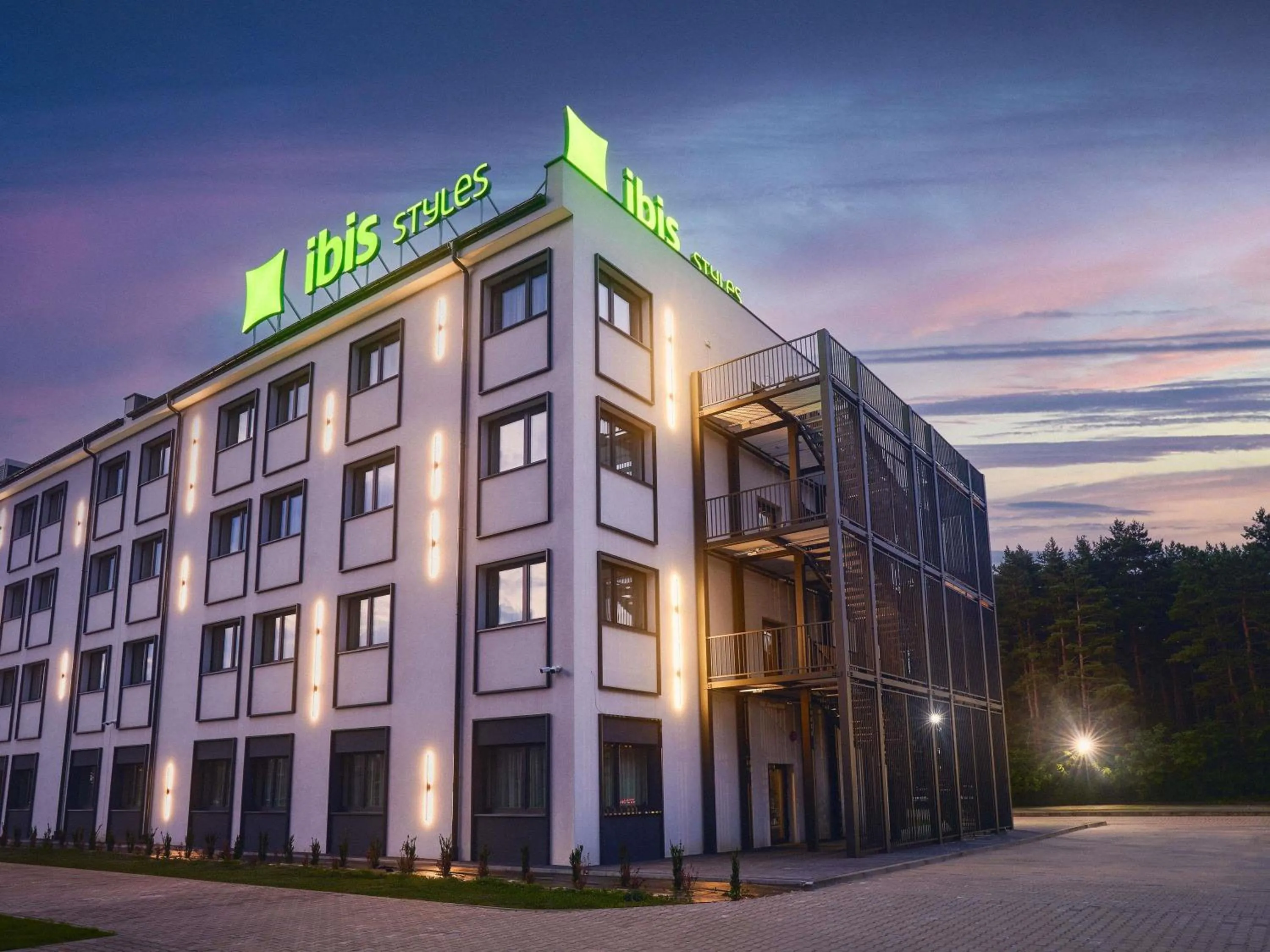 Property building in ibis Styles Katowice Airport