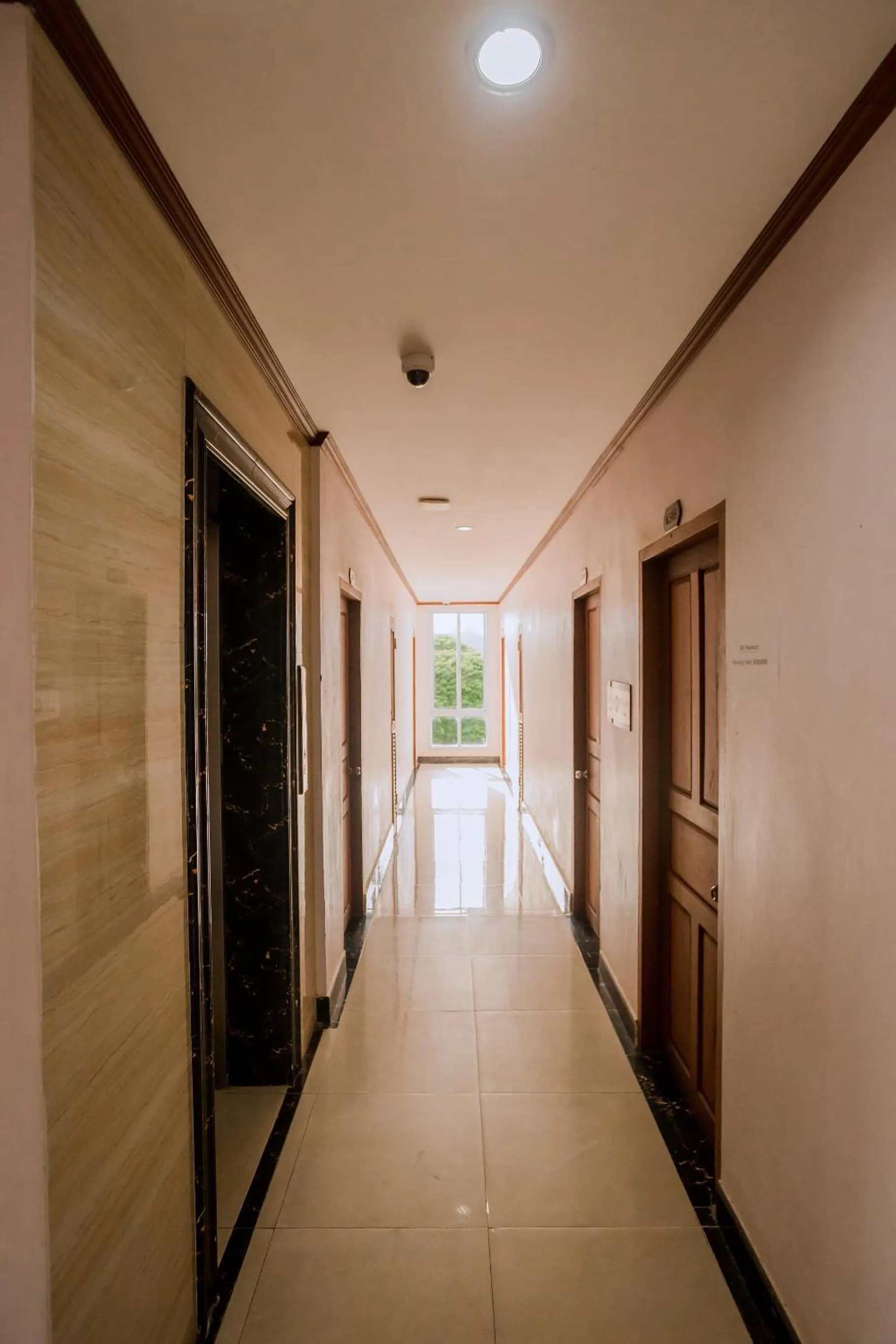 Property building in Vilayvong Hotel