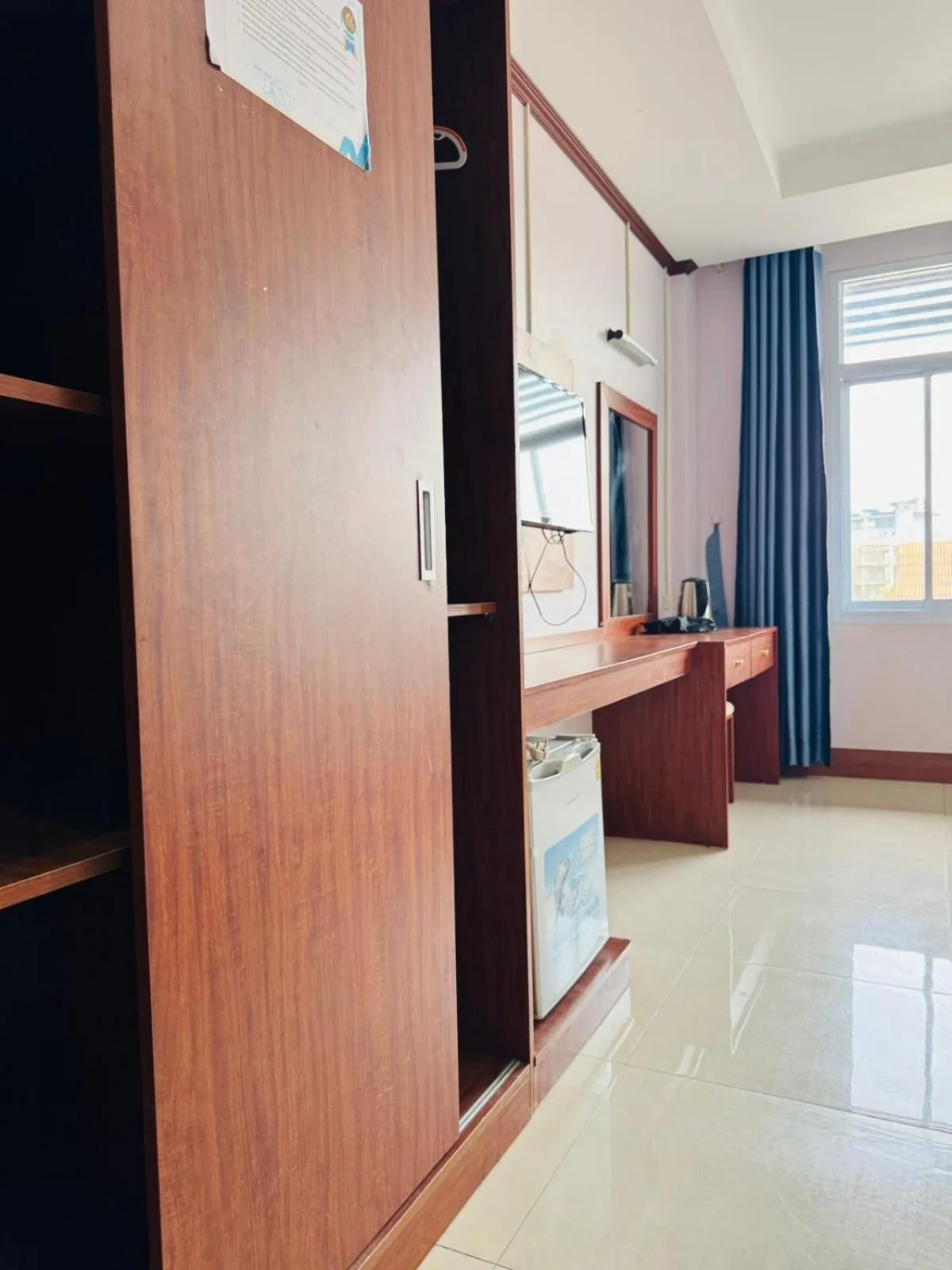 wardrobe in Vilayvong Hotel