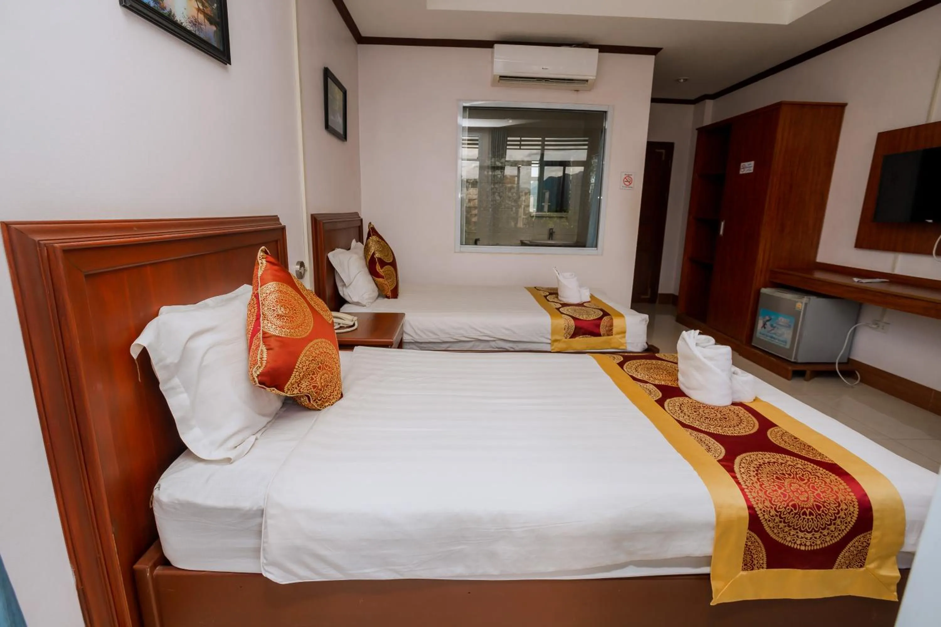 Bedroom, Bed in Vilayvong Hotel