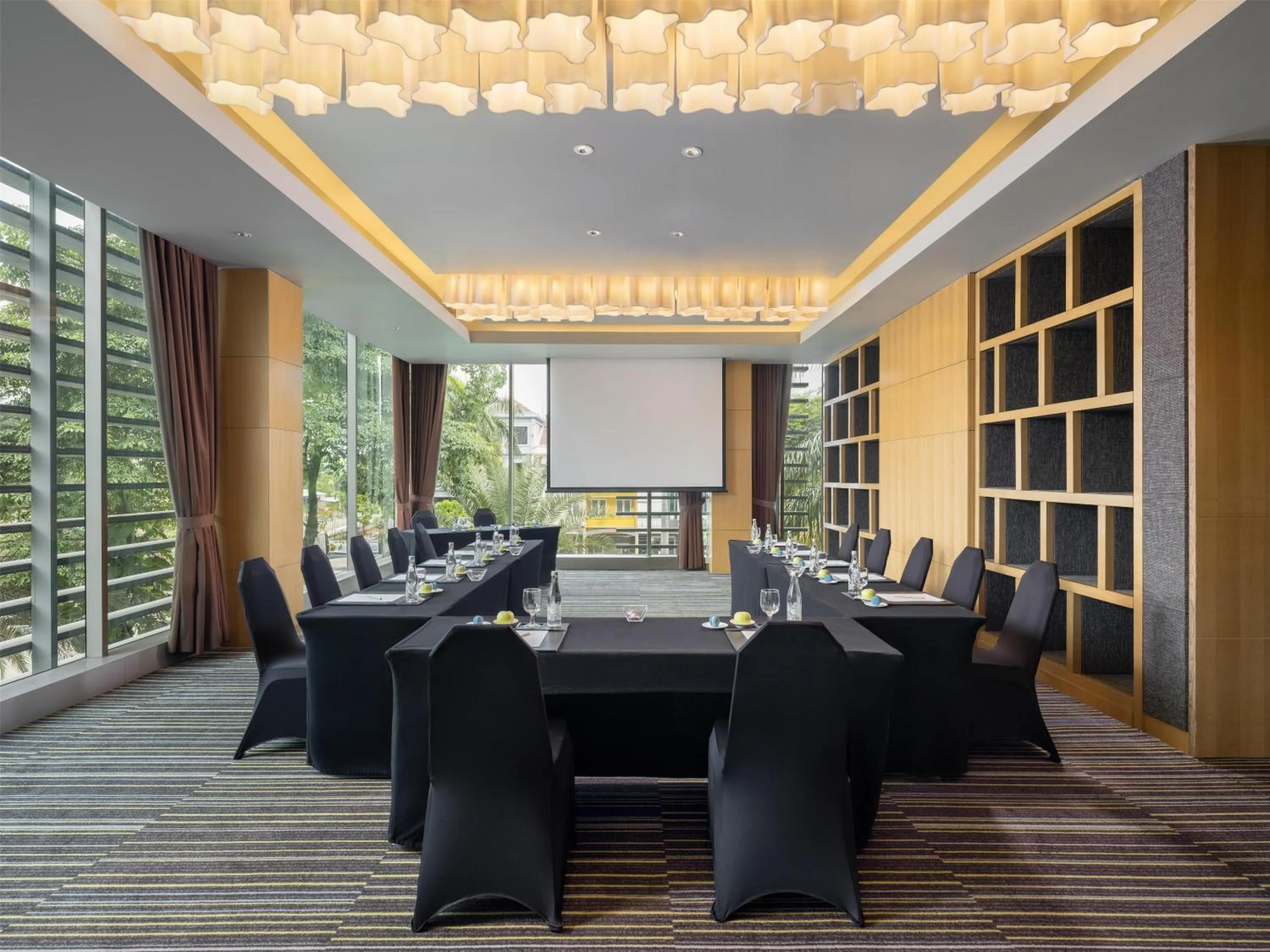 Meeting/conference room in DoubleTree by Hilton Jakarta Kemayoran