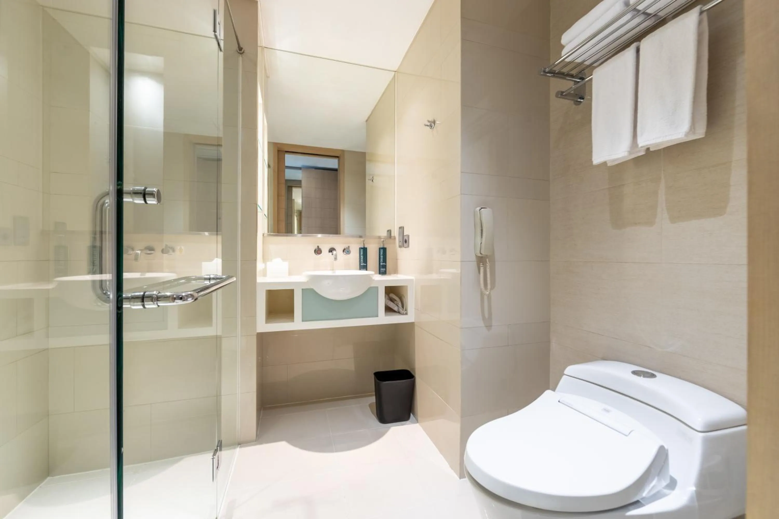 Shower in DoubleTree by Hilton Jakarta Kemayoran