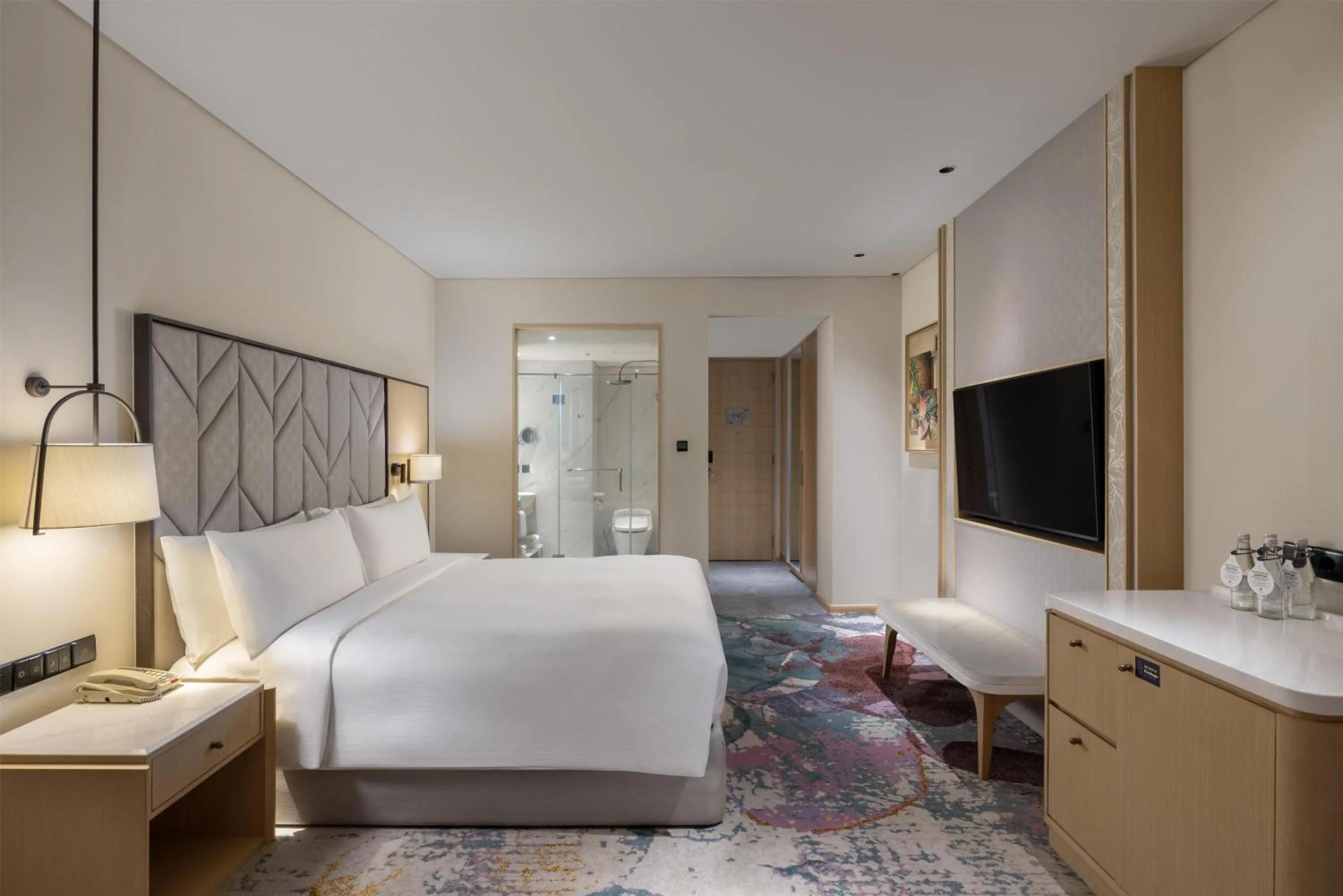 Bed in DoubleTree by Hilton Jakarta Kemayoran