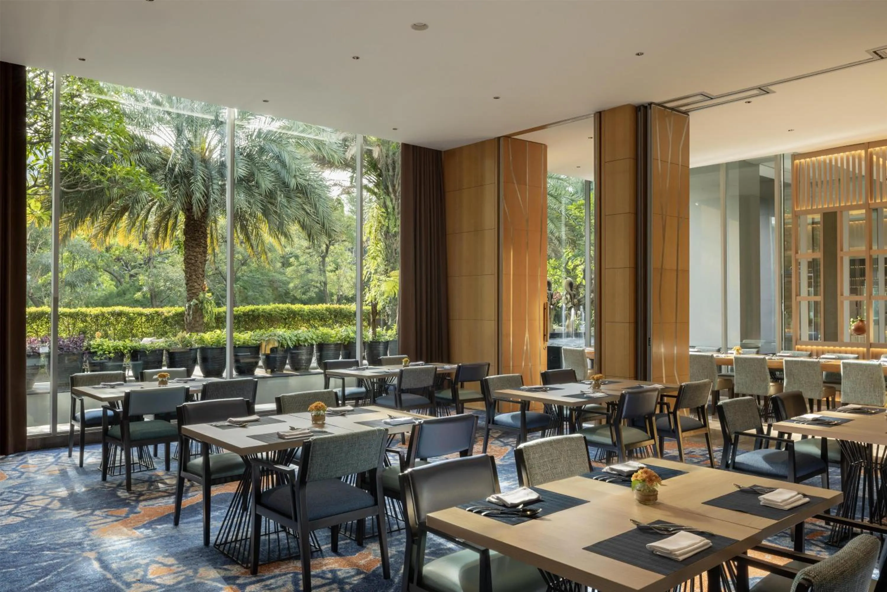 Restaurant/places to eat in DoubleTree by Hilton Jakarta Kemayoran