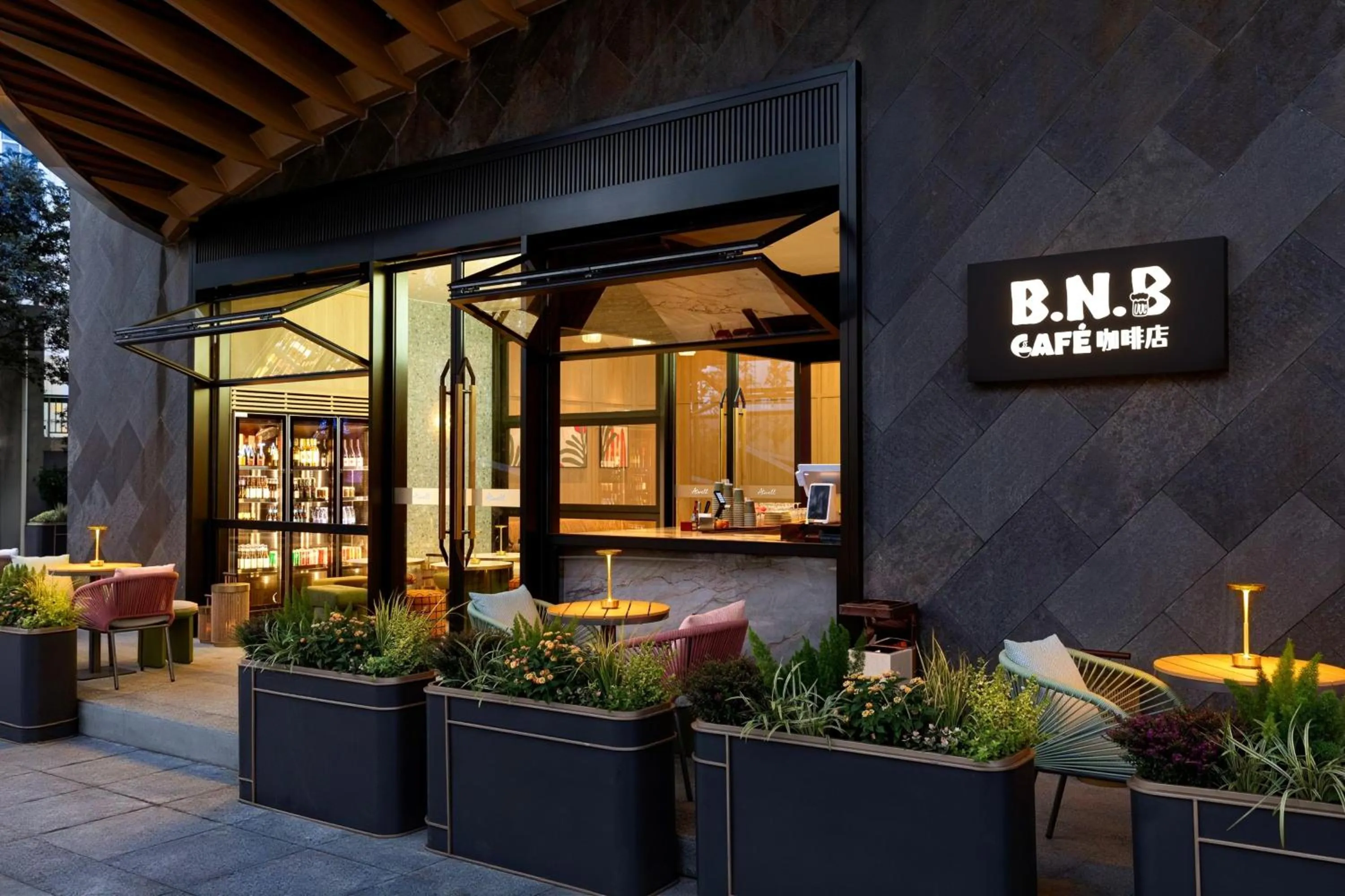 Restaurant/places to eat in Atwell Suites Shanghai by IHG, Wuning Road Global Harbor Branch