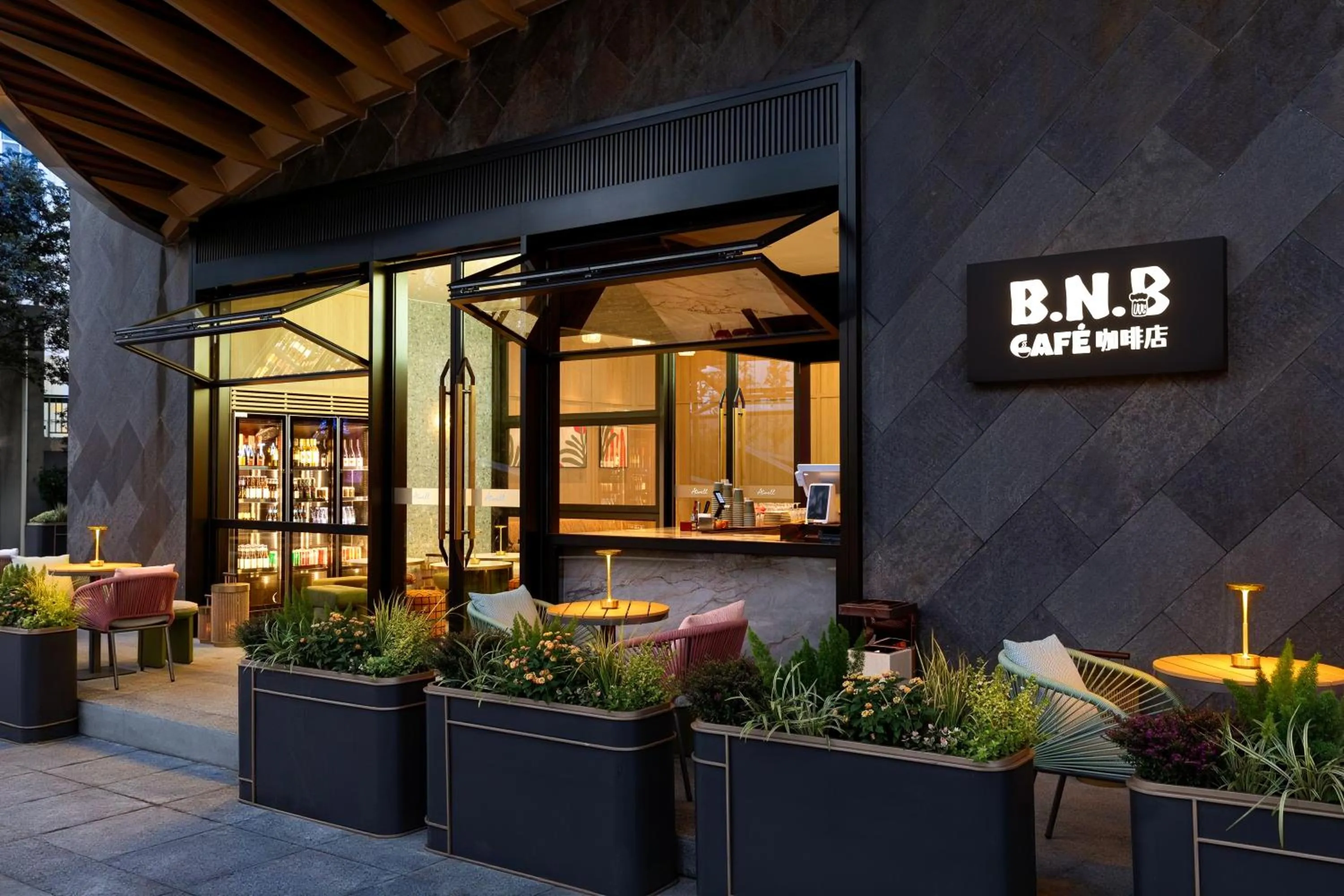 Restaurant/places to eat in Atwell Suites Shanghai by IHG, Wuning Road Global Harbor Branch