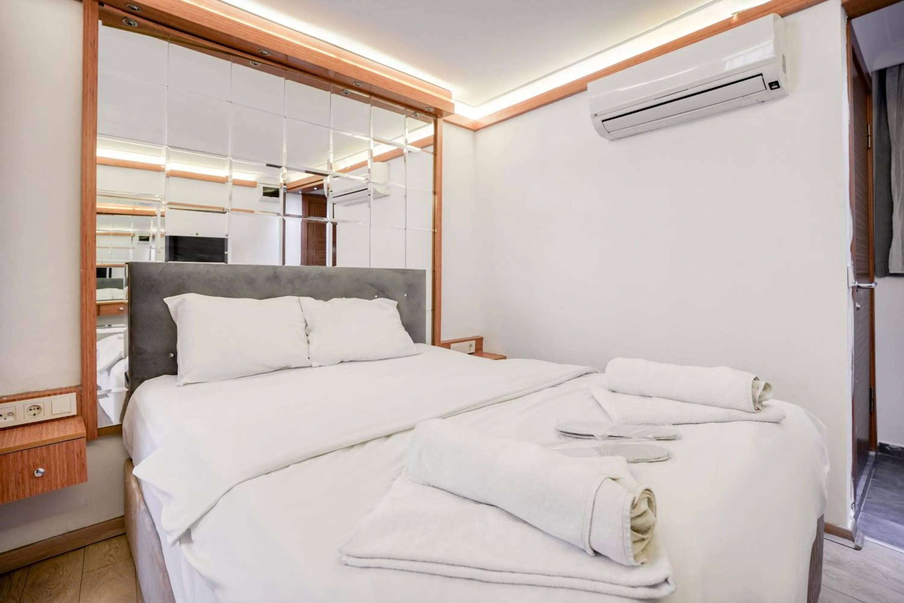 Bed in Viva Butik Sirkeci