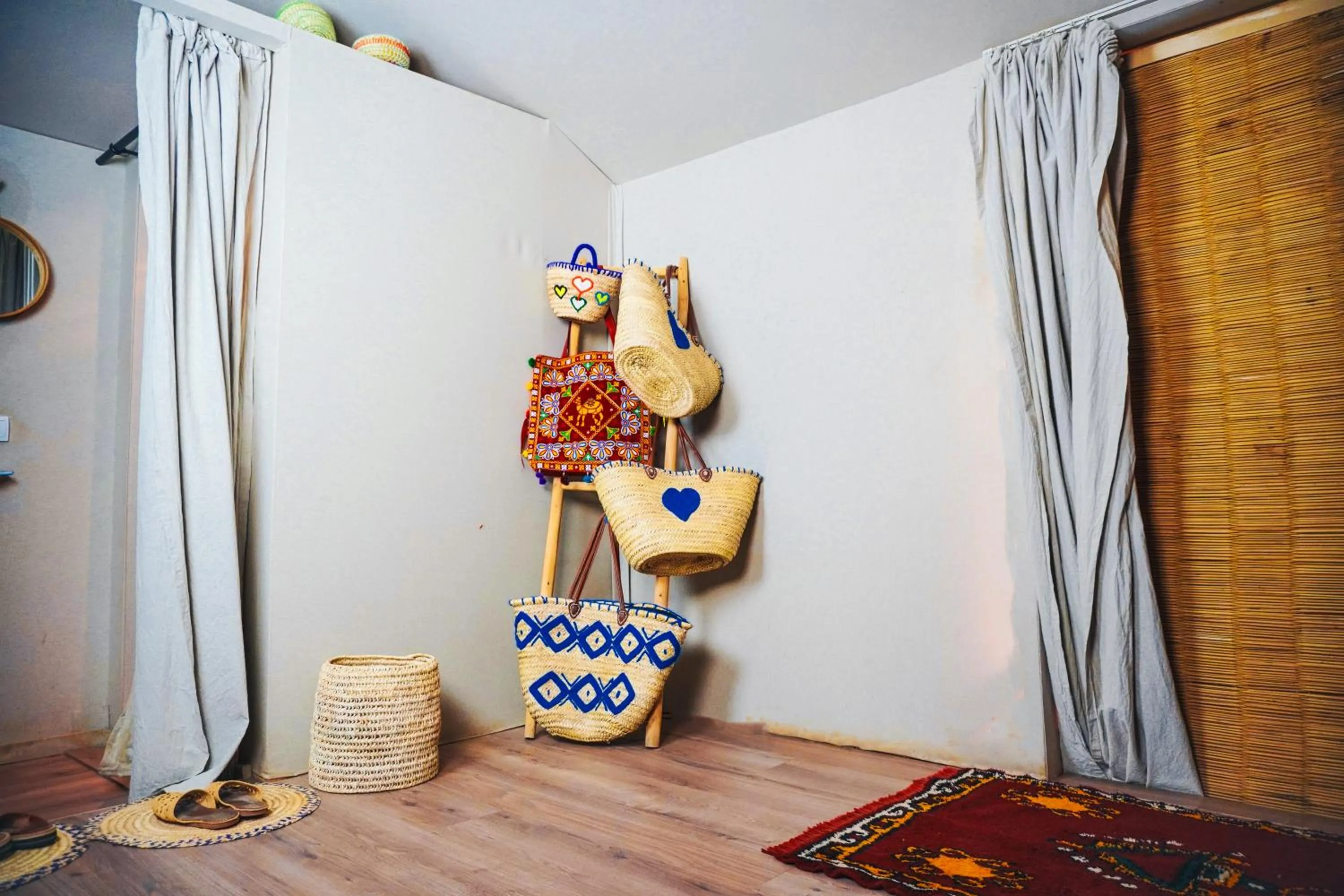 Sanmao Desert Luxury Camp