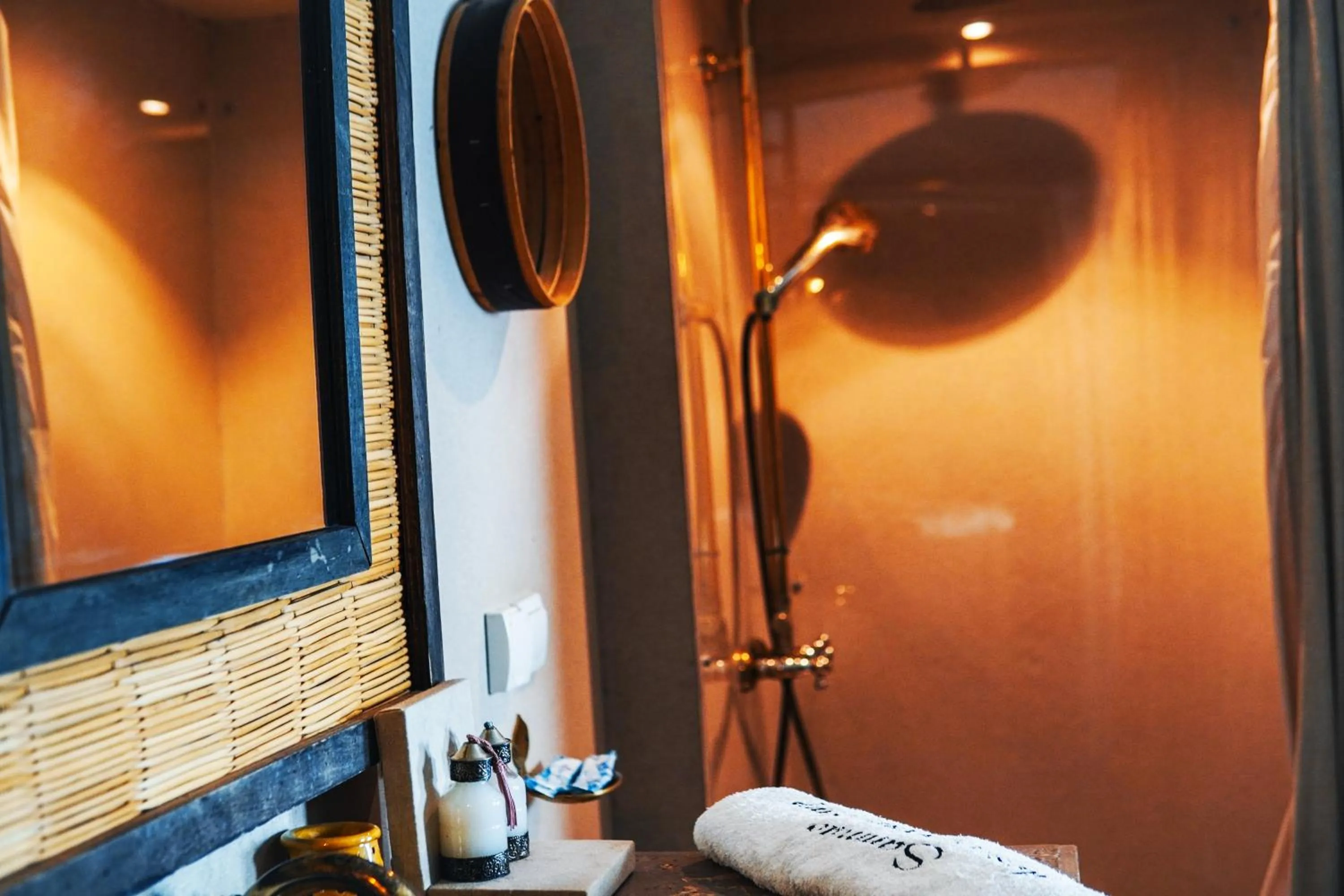 Sanmao Desert Luxury Camp