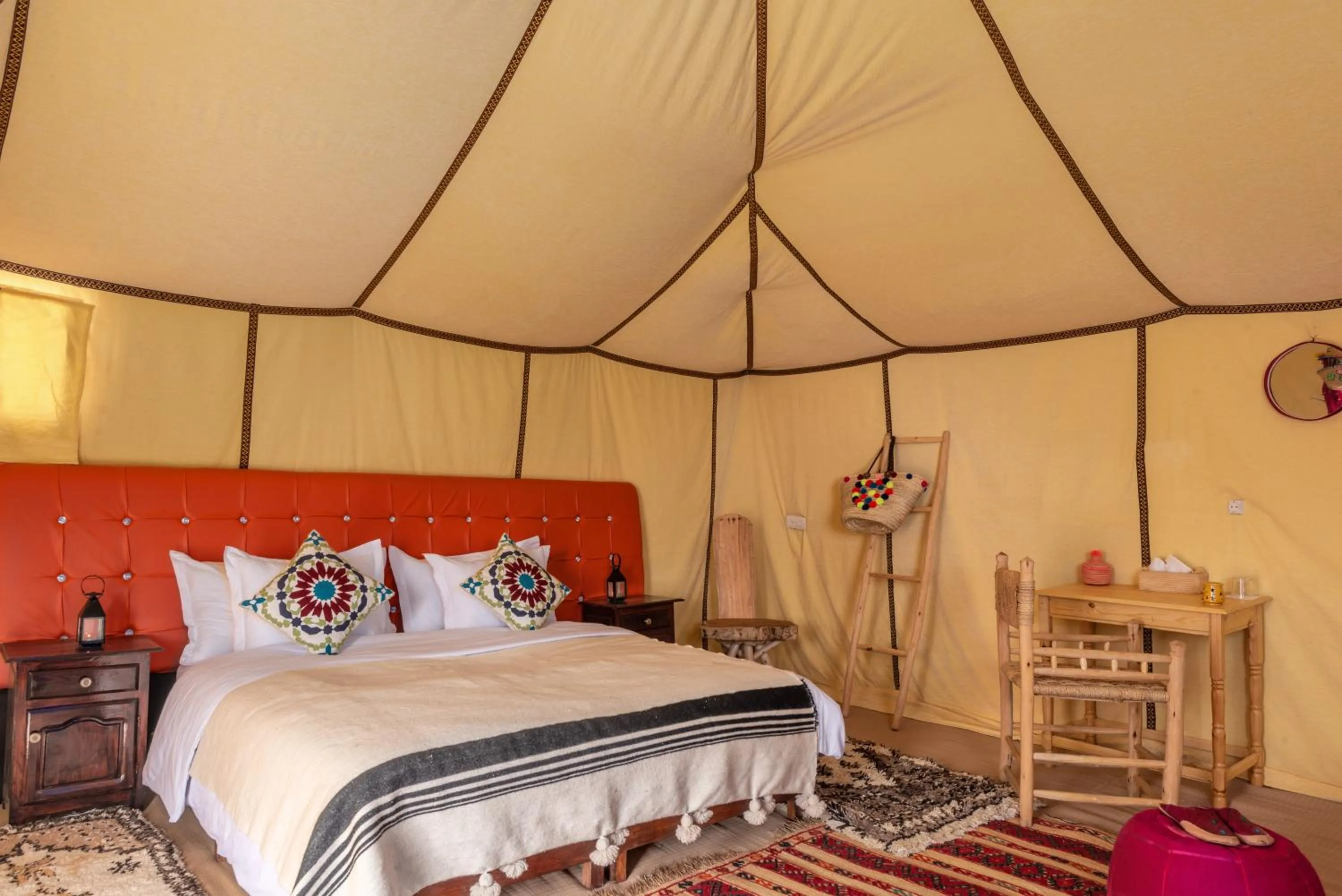 Bed in Sanmao Desert Luxury Camp