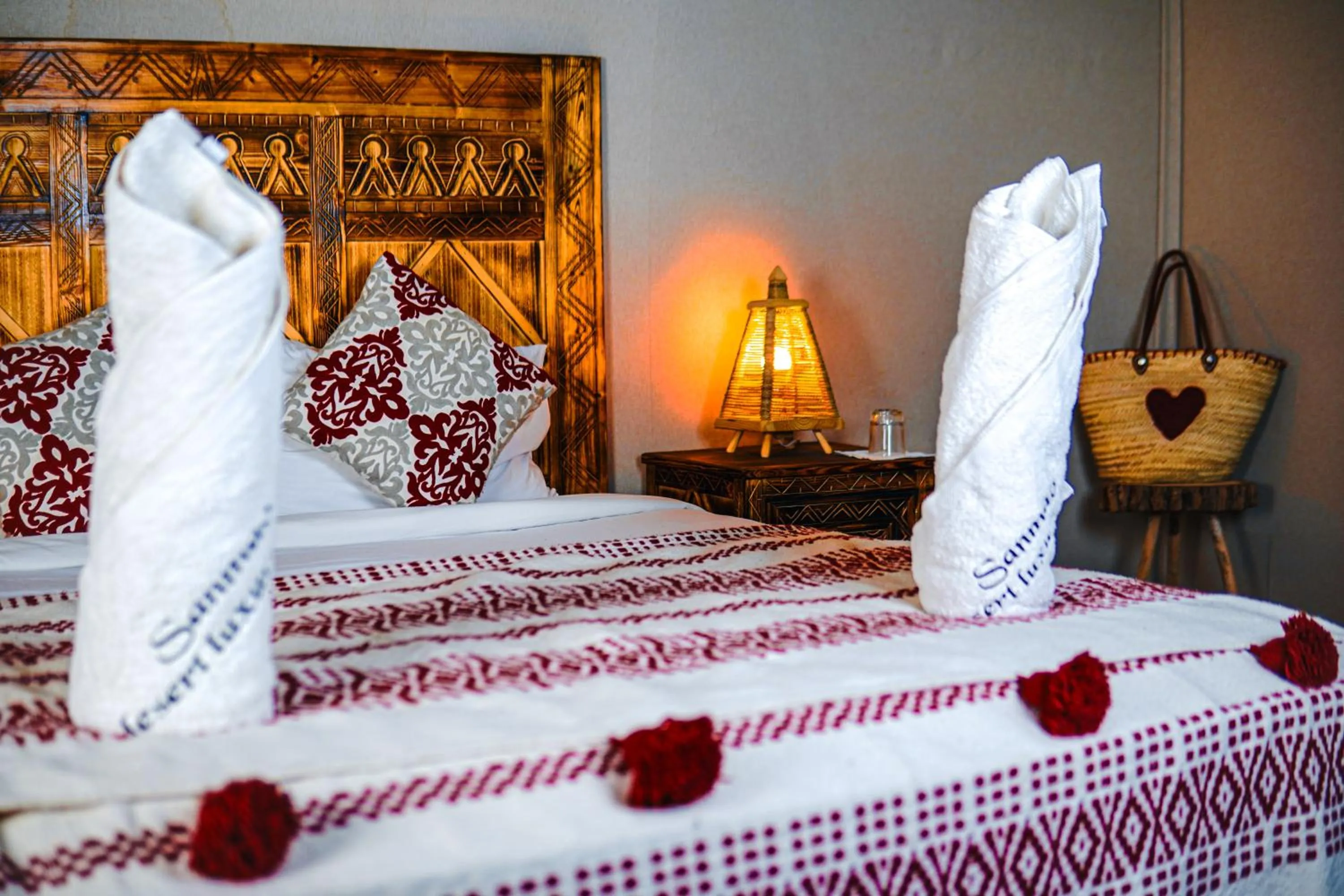 Bed in Sanmao Desert Luxury Camp